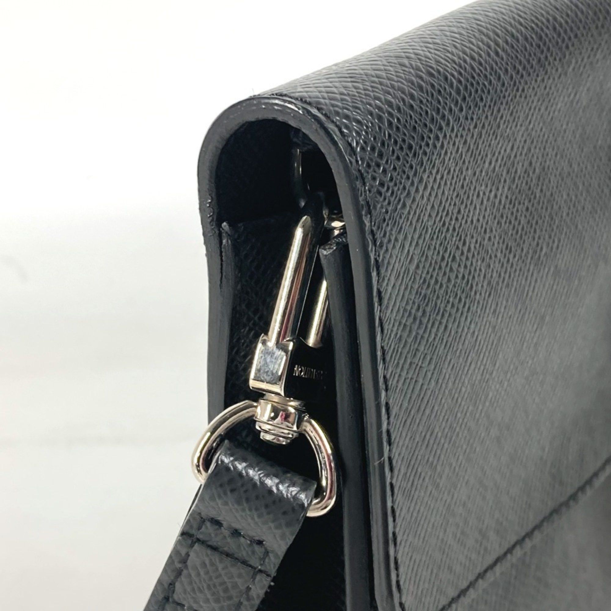 Louis Vuitton LOUIS VUITTON M32592 Taiga Belaia Bag Pouch Clutch with Strap Second Leather Men's Ardoise Black Size ONE SIZE - 6 Thumbnail