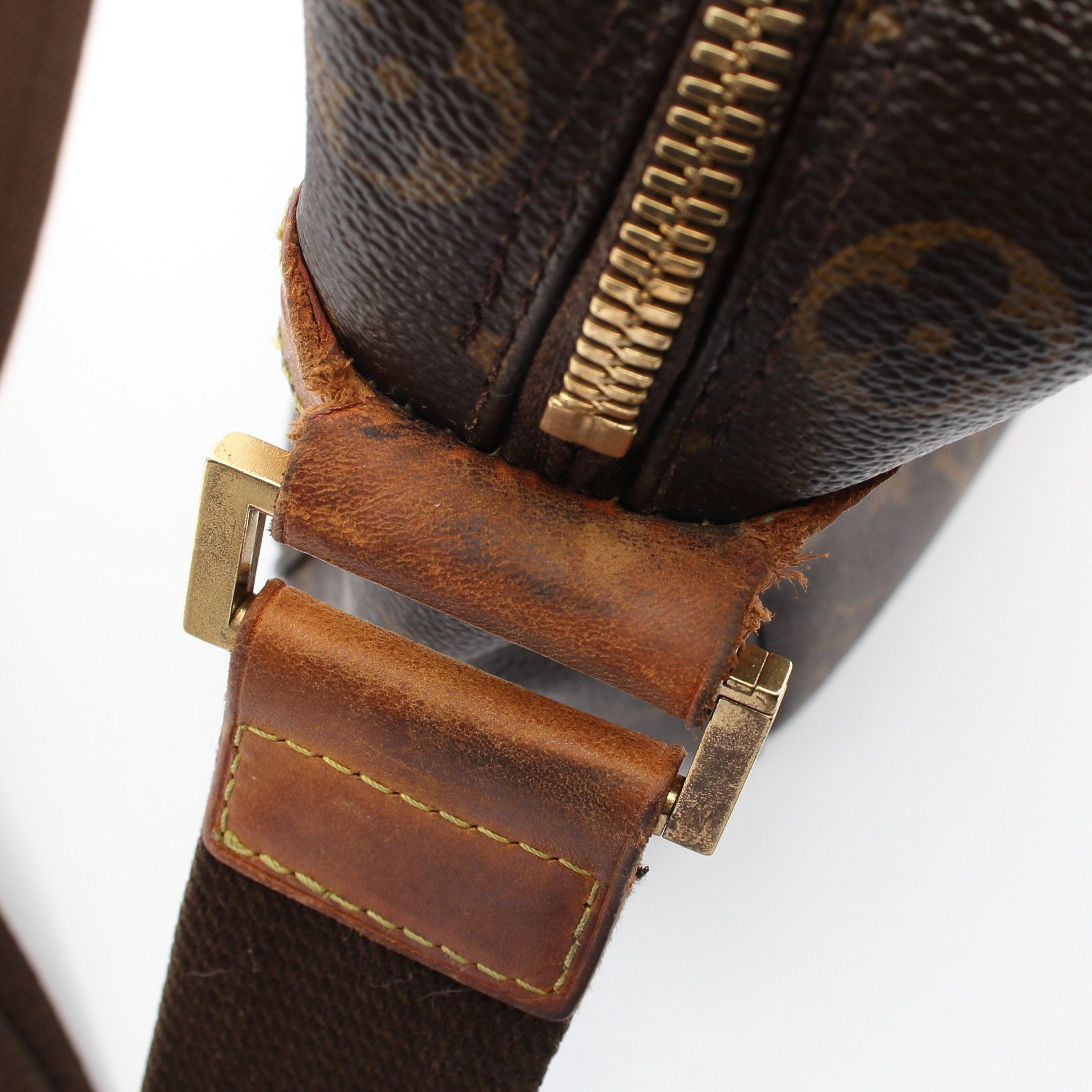 Louis Vuitton Louis Vuitton Sack Bosforo Monogram Handbag Leather Brown Size ONE SIZE - 9 Thumbnail