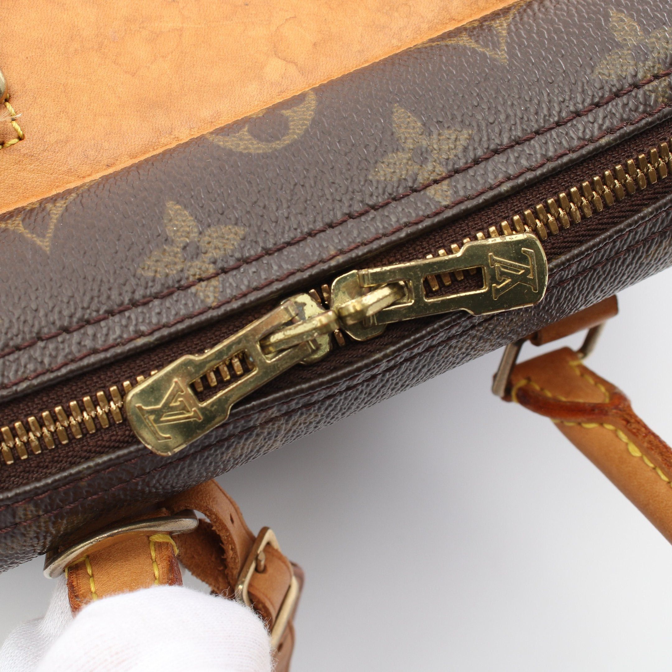 Louis Vuitton Louis Vuitton Deauville Bowling Vanity Monogram Handbag Leather Brown Size ONE SIZE - 9 Thumbnail