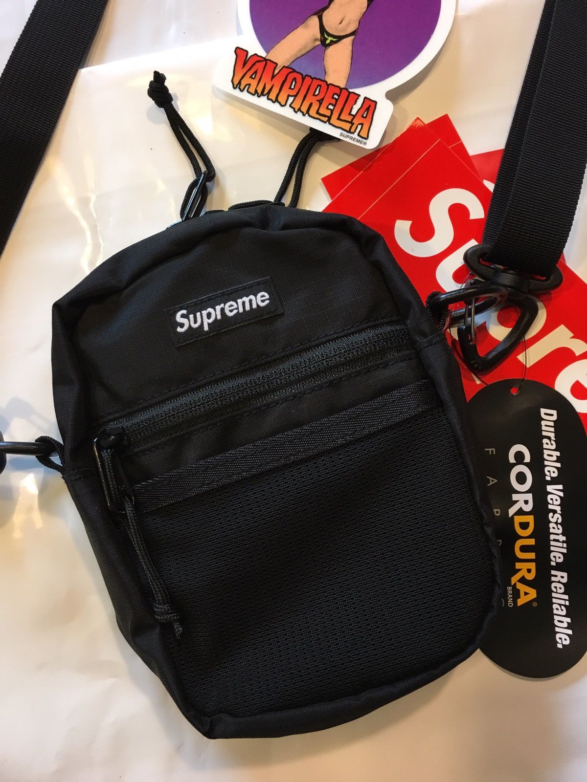 Crossbody bag Supreme Black in Cotton - 29794200