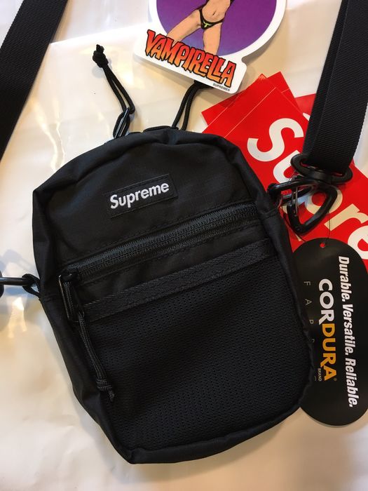 Supreme Small Shoulder Bag Black