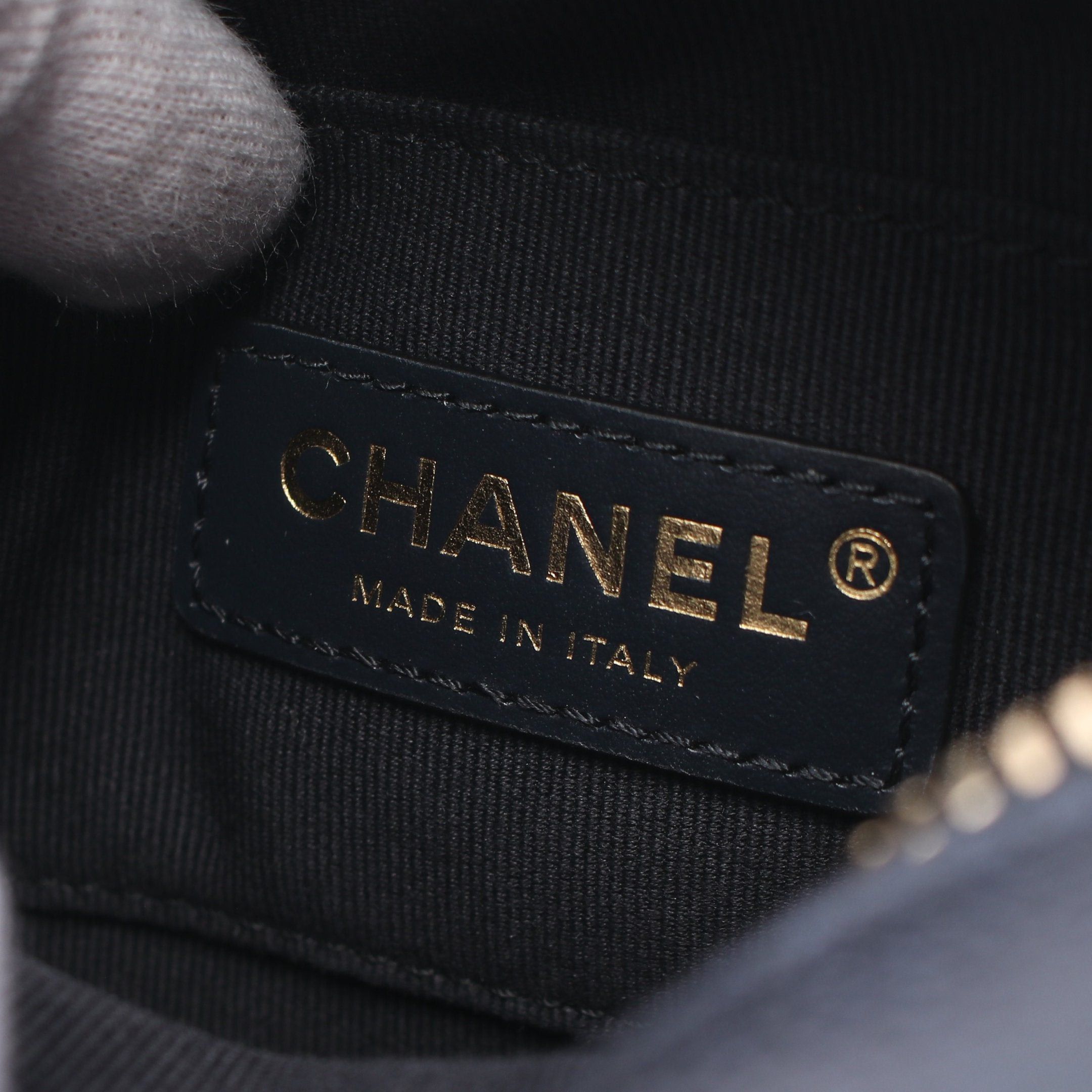 Chanel Chanel Matelasse Chain Shoulder Bag Caviar Skin Dark Navy Gold Hardware Size ONE SIZE - 4 Thumbnail