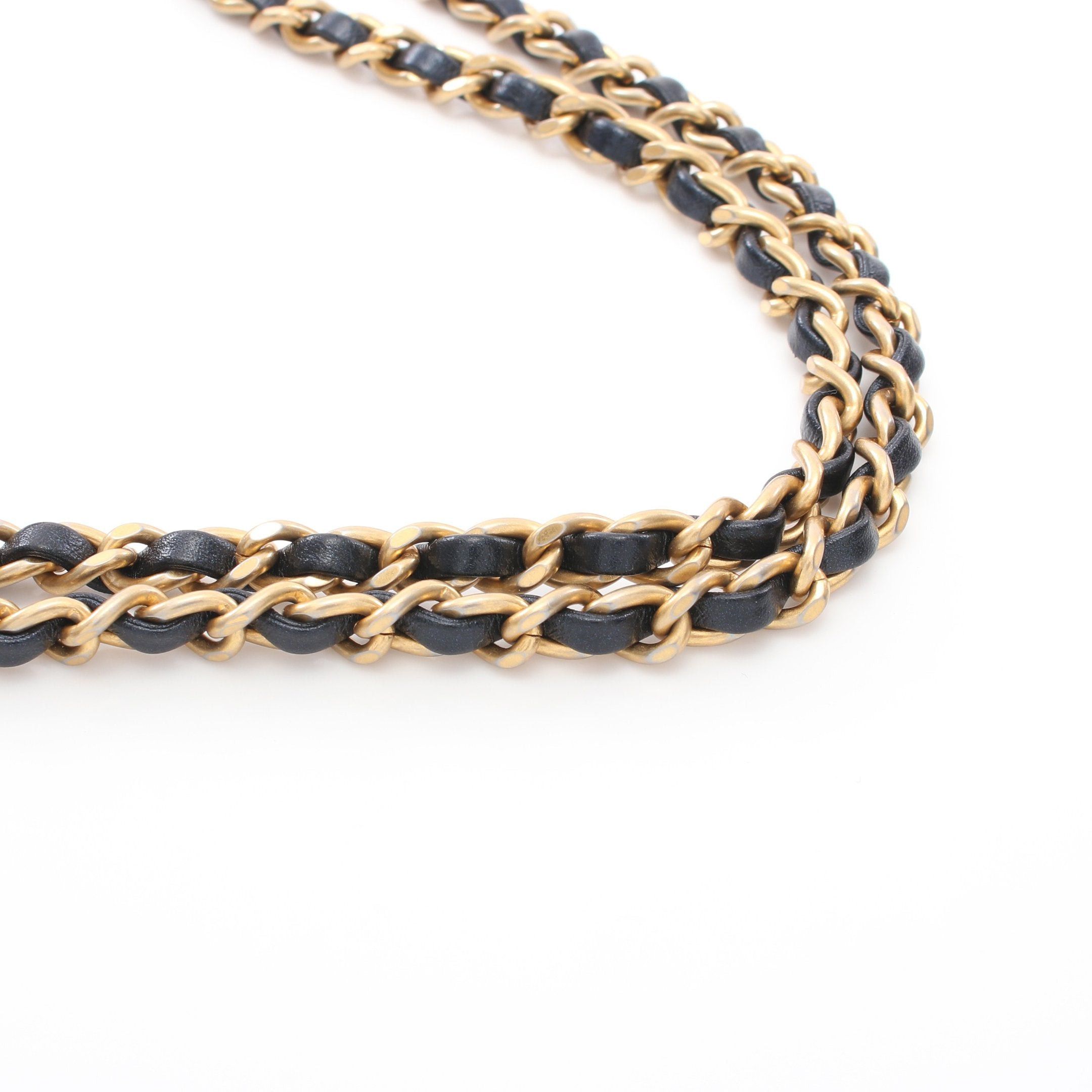 Chanel Chanel Matelasse Chain Shoulder Bag Caviar Skin Dark Navy Gold Hardware Size ONE SIZE - 9 Thumbnail