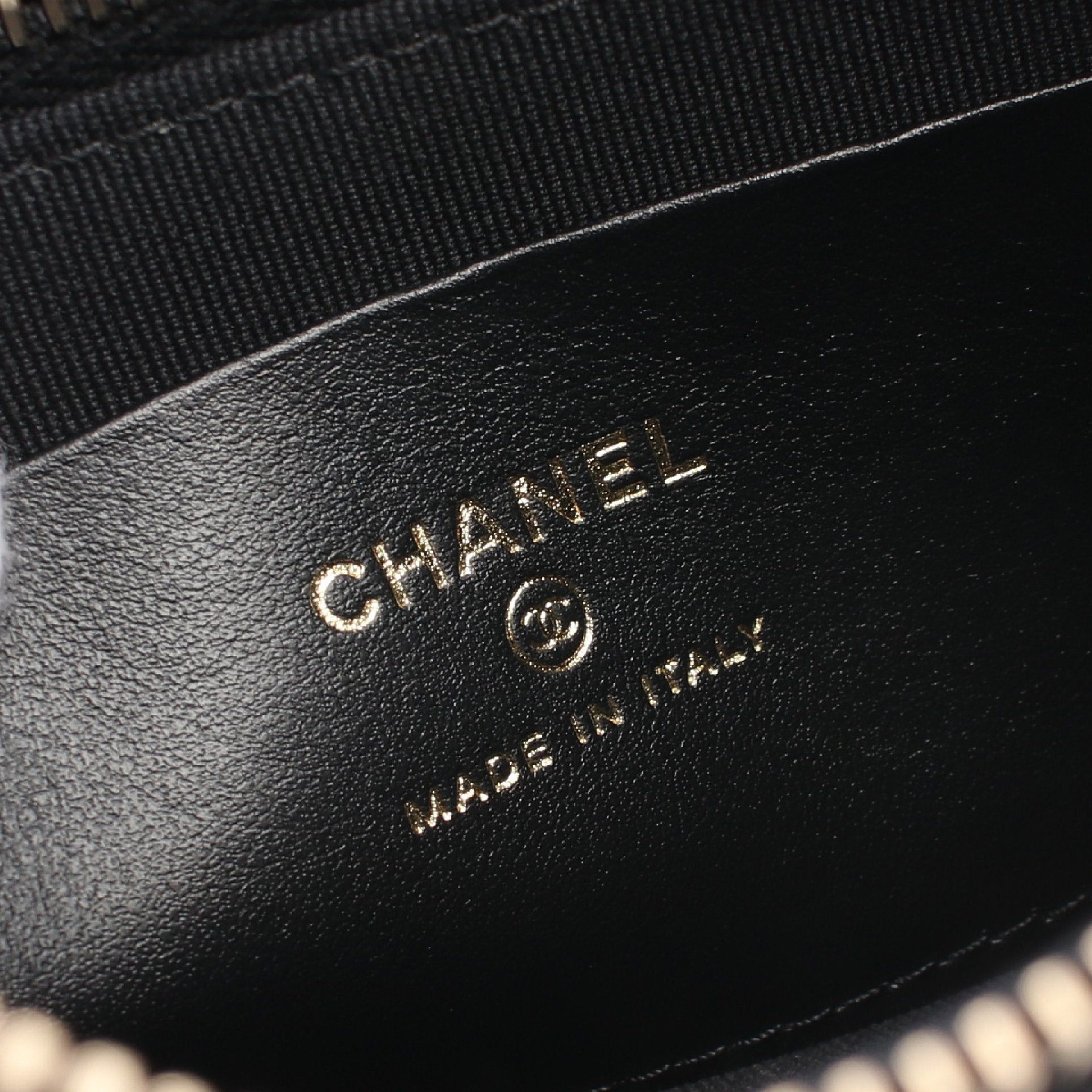 Chanel Chanel Matelasse Chain Shoulder Bag Lambskin Black Gold Hardware Size ONE SIZE - 4 Thumbnail