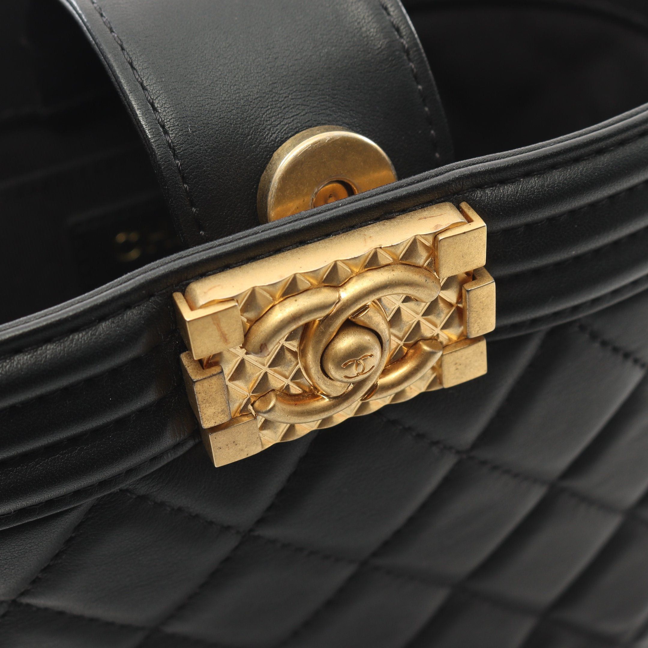 Chanel Chanel Boy Chanel Chain Shoulder Bag Lambskin Black Gold Hardware Size ONE SIZE - 6 Thumbnail