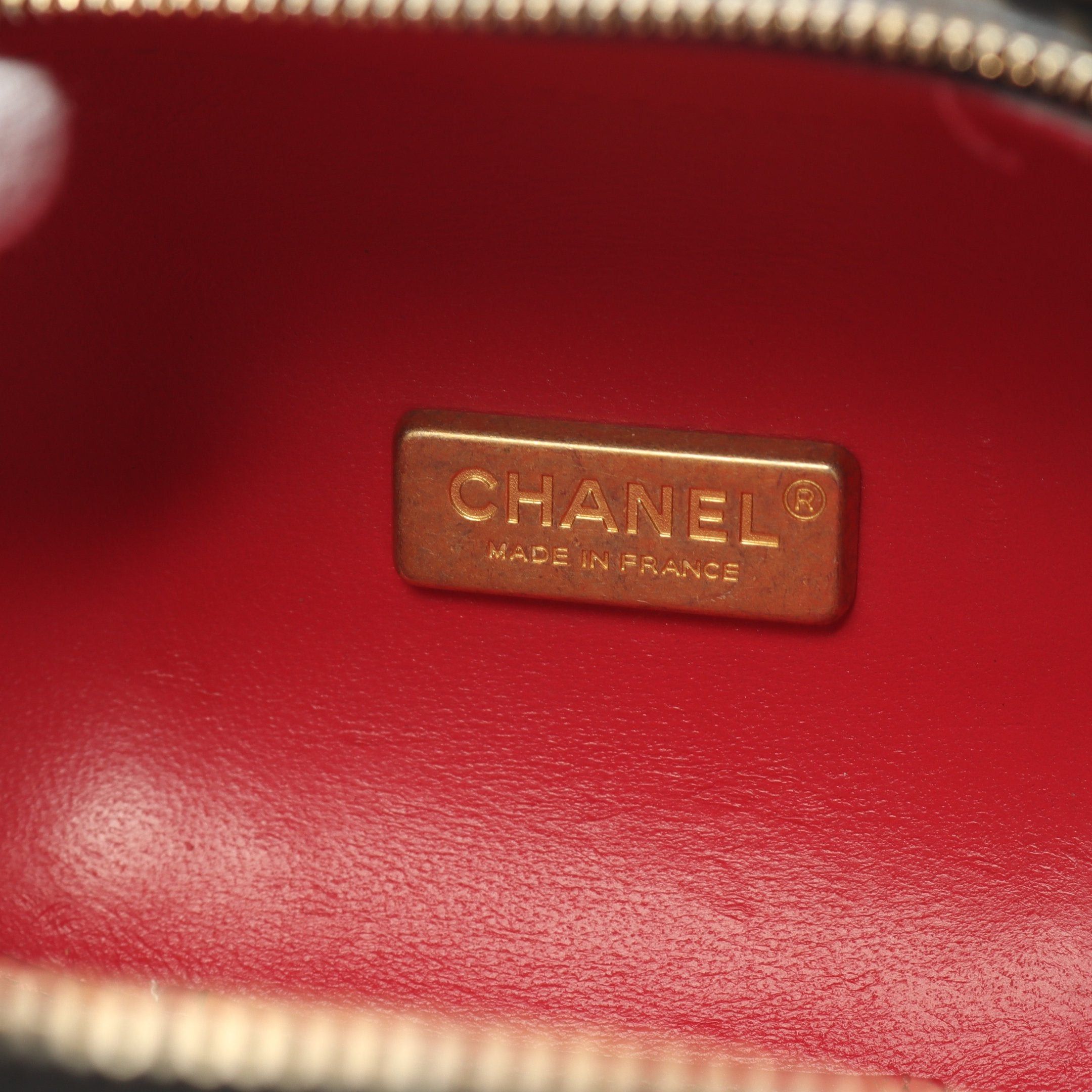 Chanel Chanel Matelasse Top Handle Vanity Bag Chain Shoulder Lambskin Black Gold Hardware Size ONE SIZE - 4 Thumbnail