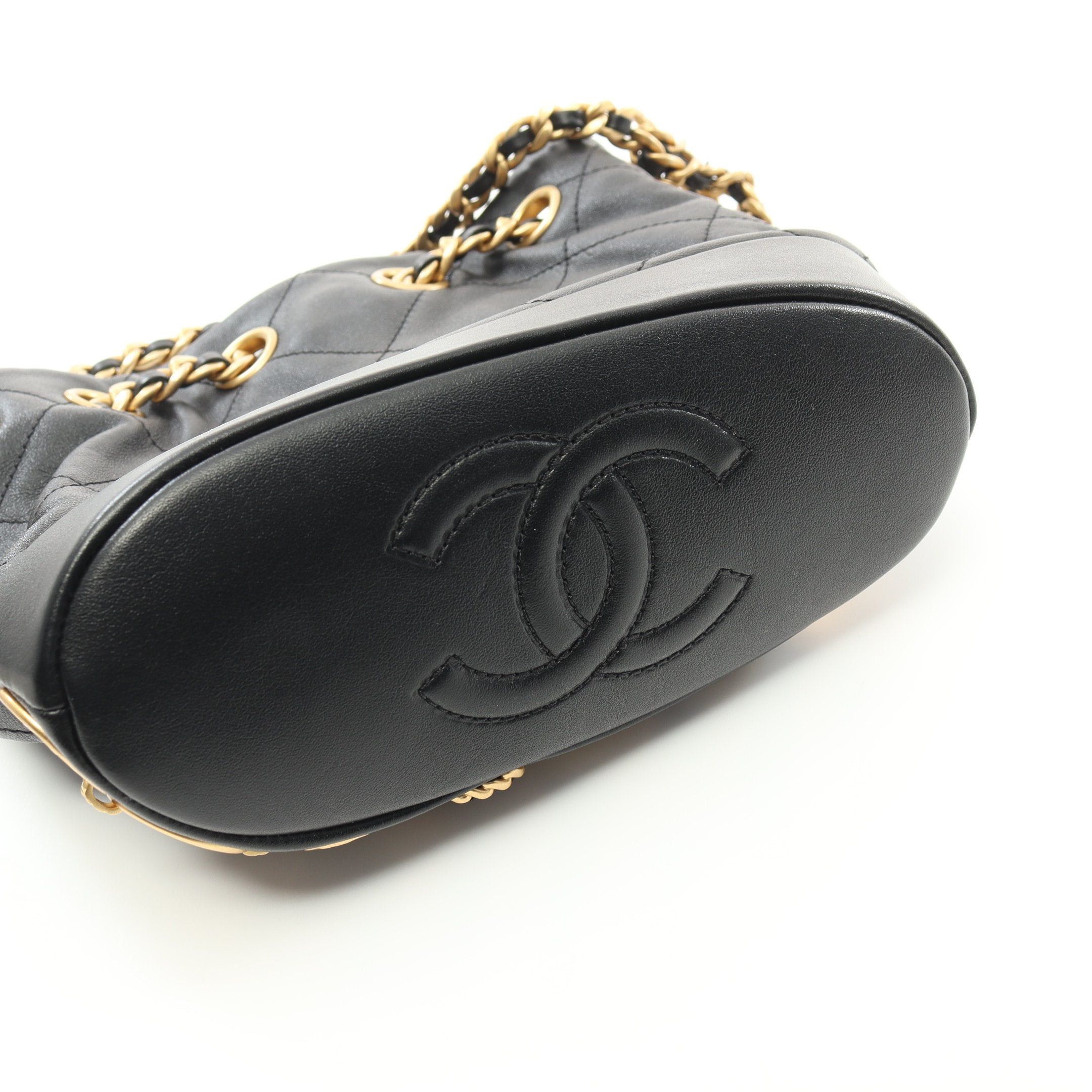 Chanel Chanel Matelasse Chain Shoulder Bag Lambskin Black Gold Hardware Purse Size ONE SIZE - 7 Thumbnail