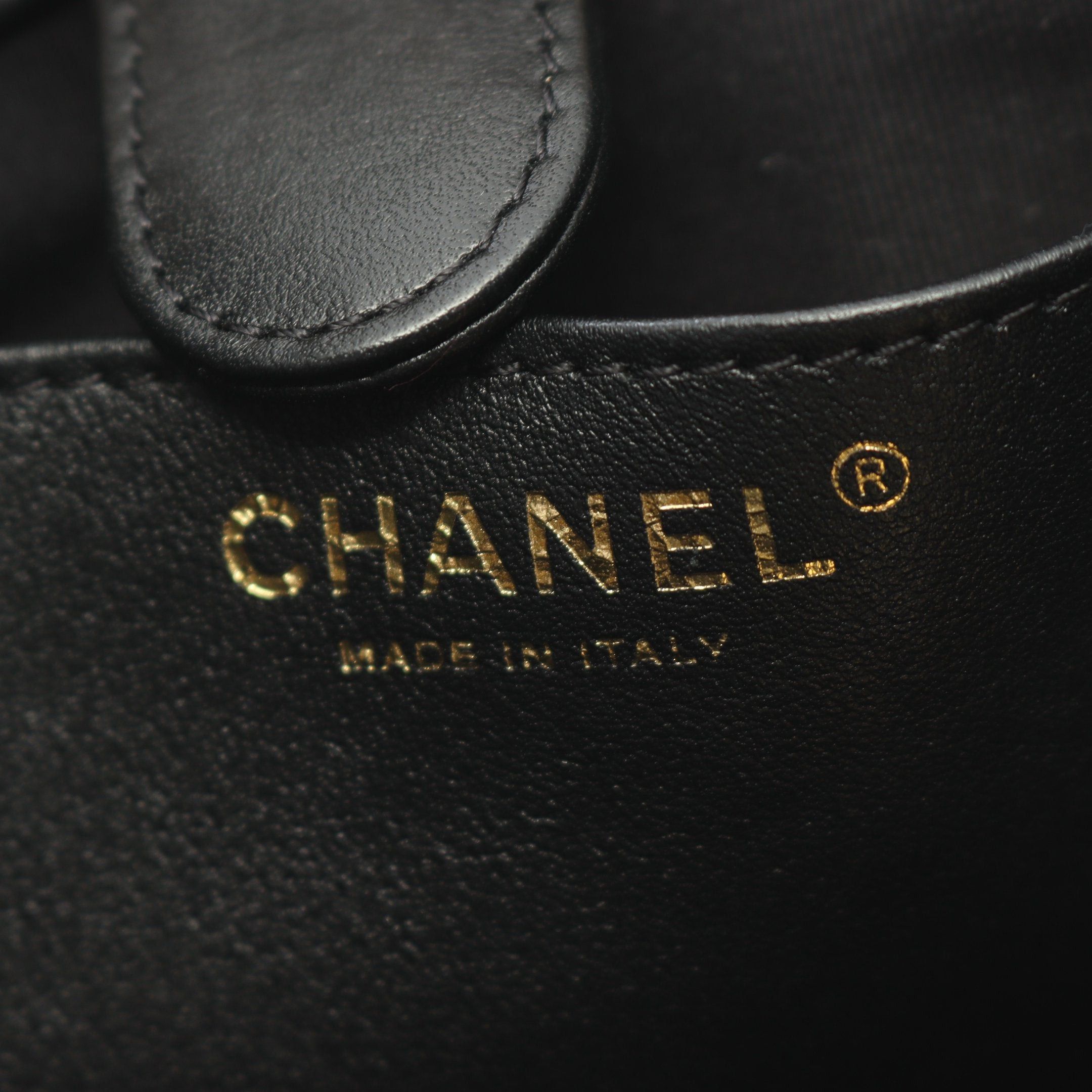 Chanel Chanel Matelasse Chain Shoulder Bag Lambskin Black Gold Hardware Purse Size ONE SIZE - 4 Thumbnail