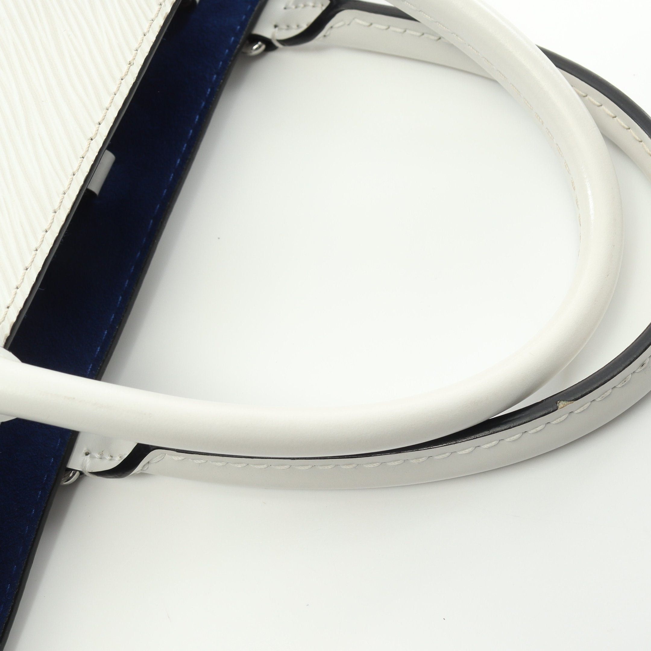 Louis Vuitton Louis Vuitton On-The-Go Mm Epi Shoulder Bag Tote Leather White Size ONE SIZE - 9 Thumbnail