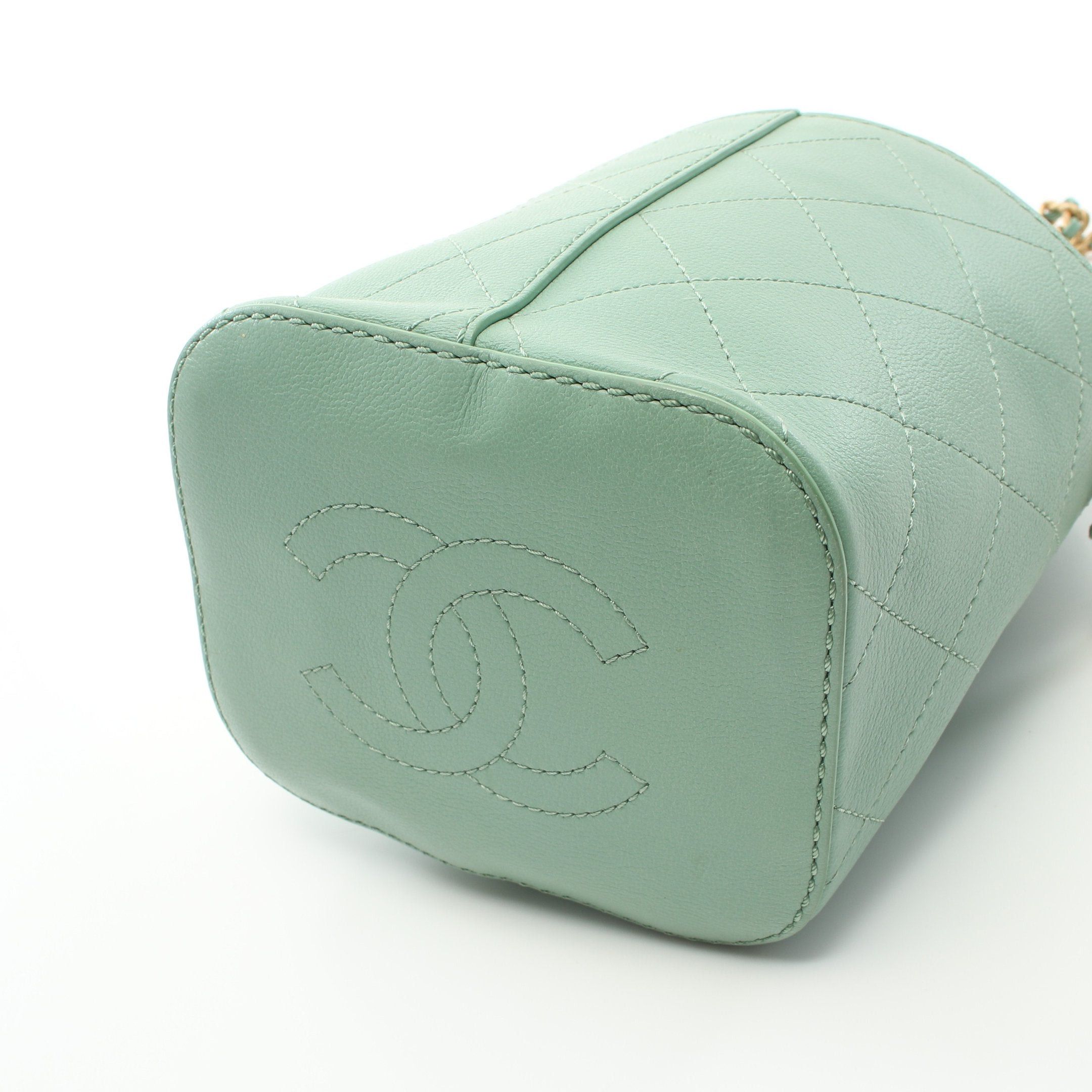 Chanel Chanel Matelasse Chain Shoulder Bag Leather Light Green Gold Hardware Size ONE SIZE - 9 Thumbnail