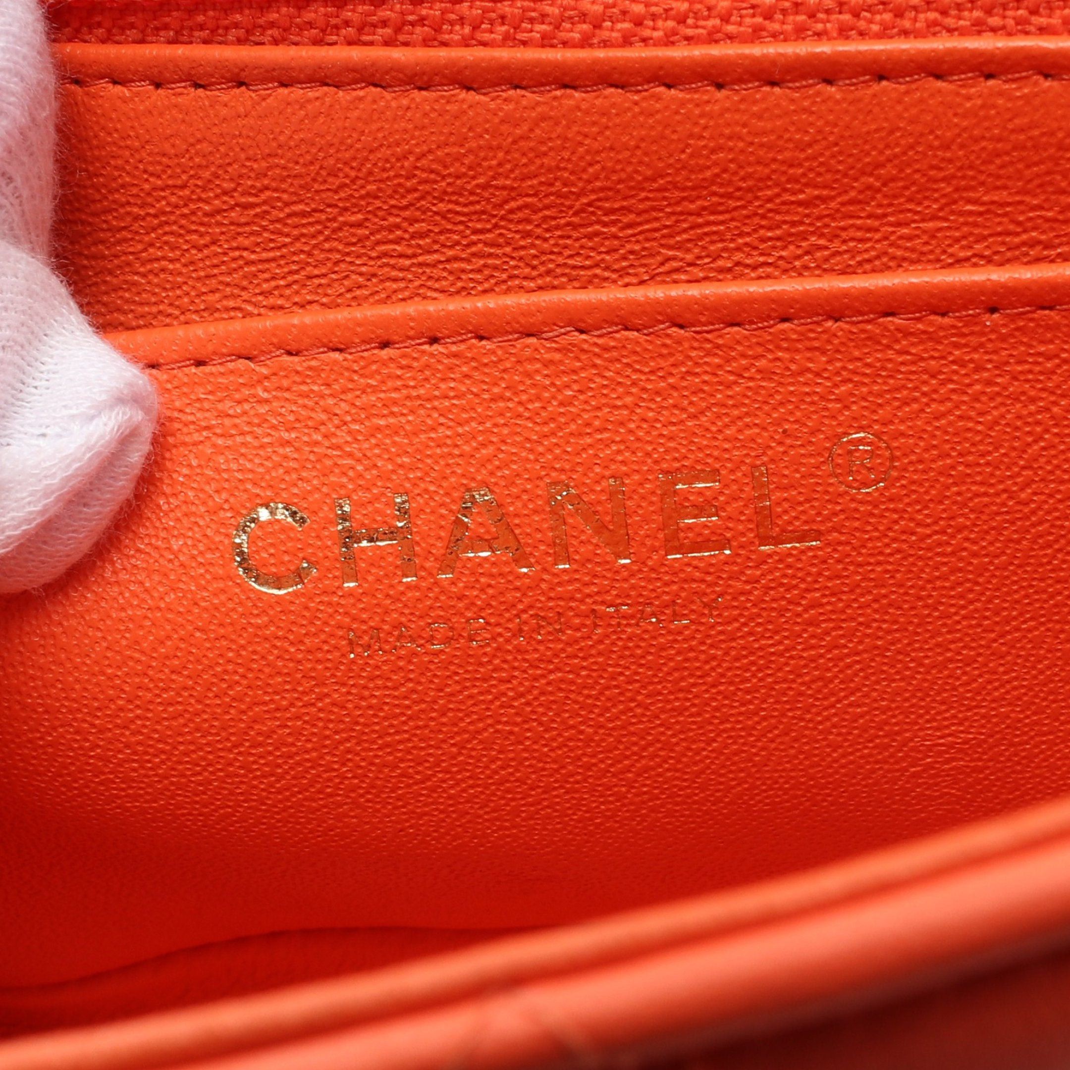 Chanel Chanel Matelasse Chain Shoulder Bag Lambskin Orange Gold Hardware Size ONE SIZE - 4 Thumbnail