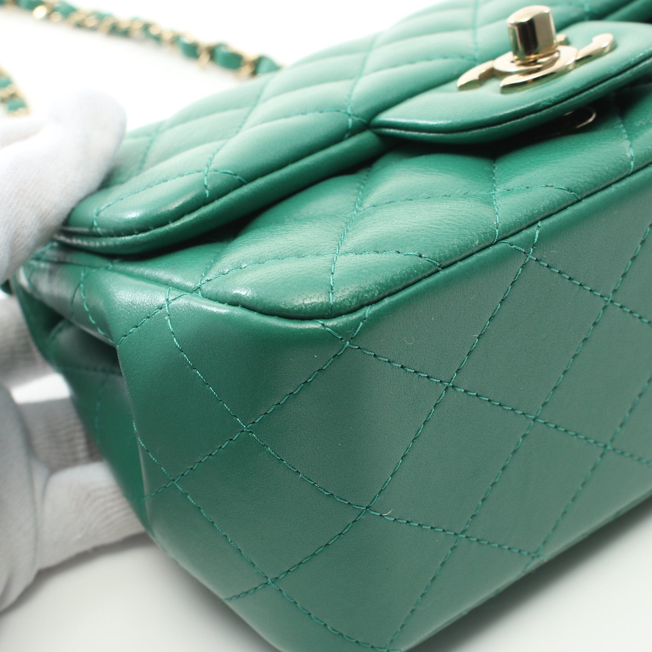 Chanel Chanel Mini Matelasse Chain Shoulder Bag Lambskin Green Gold Hardware Size ONE SIZE - 6 Thumbnail