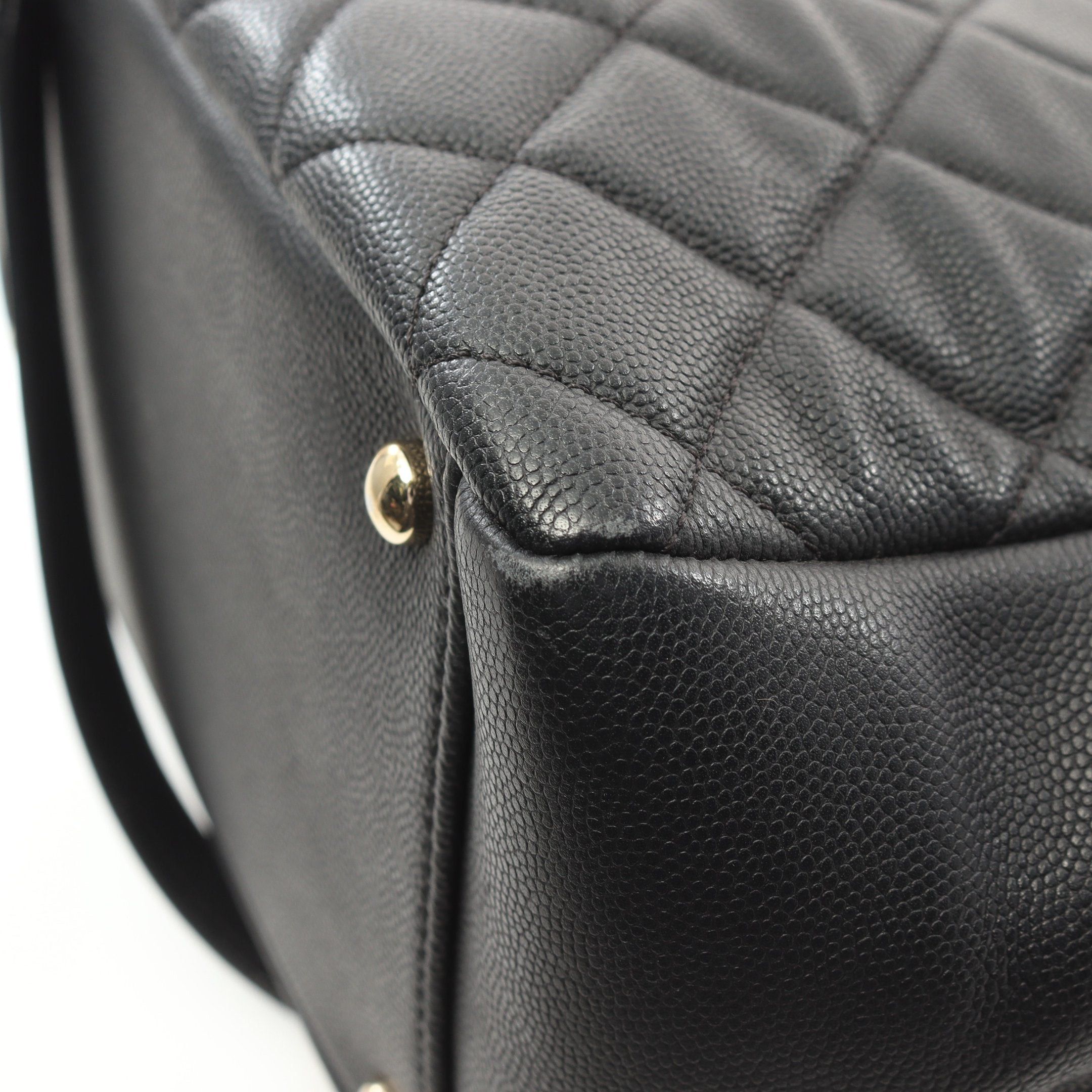 Chanel Chanel Business Affinity Matelasse Chain Shoulder Bag Caviar Skin Black Gold Hardware Size ONE SIZE - 6 Thumbnail