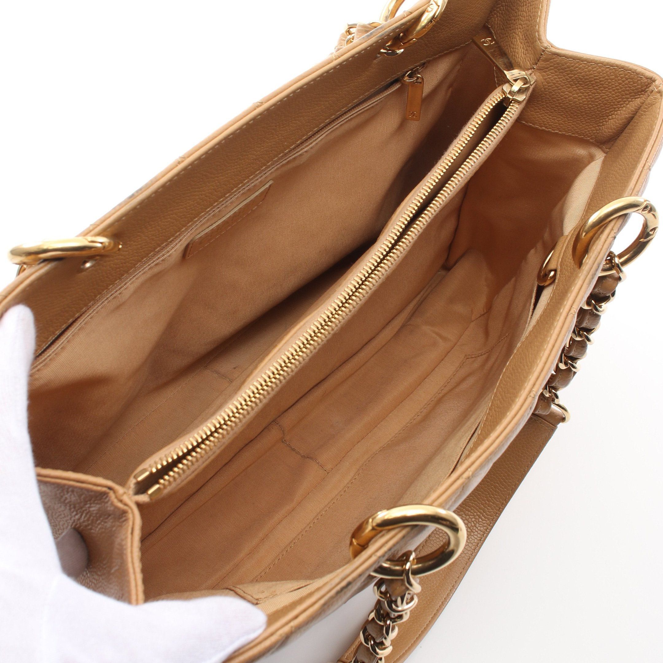 Chanel Chanel Matelasse Grand Shopping Gst Chain Shoulder Bag Tote Caviar Skin Light Brown Gold Hardware Size ONE SIZE - 3 Thumbnail