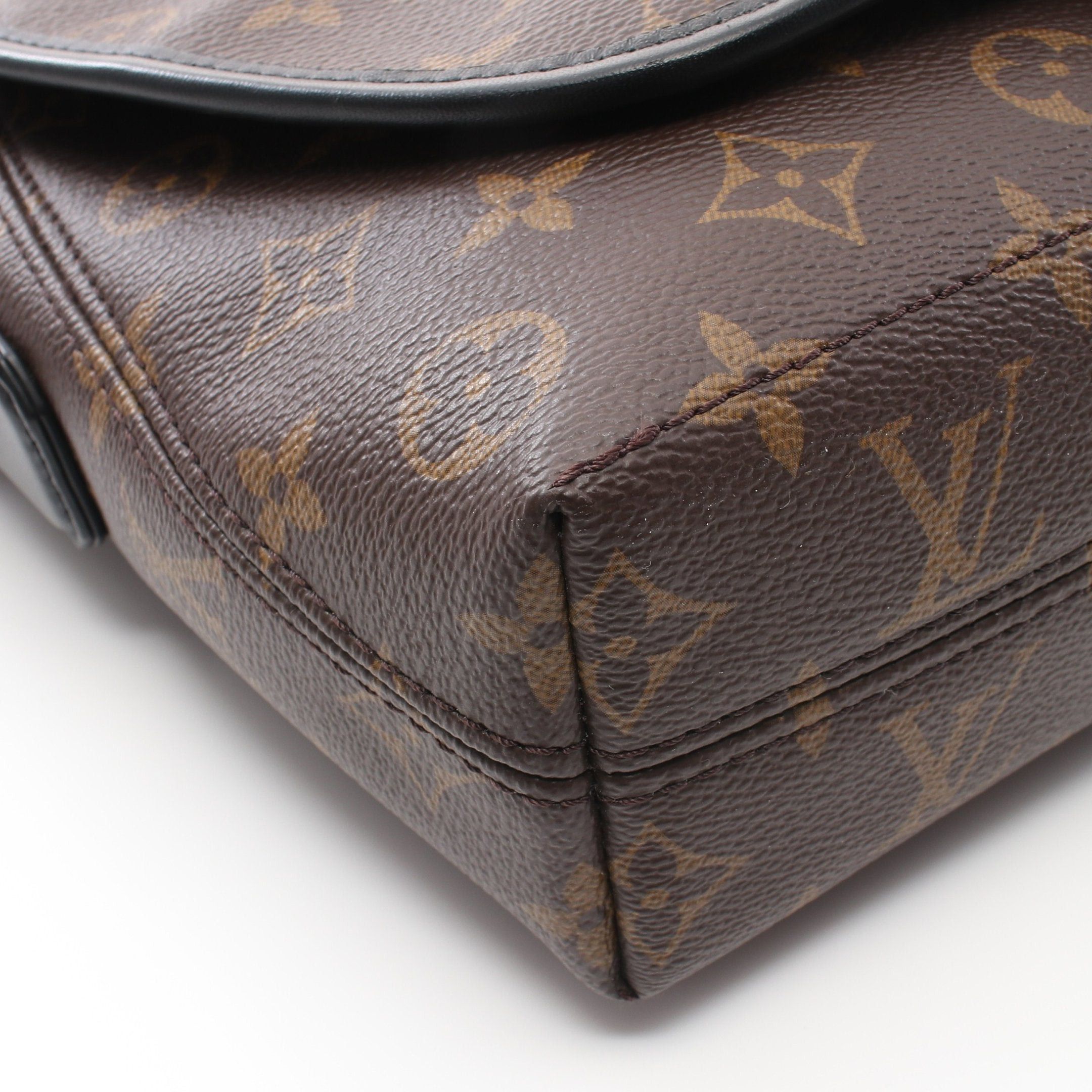Louis Vuitton Louis Vuitton Magnetic Messenger Monogram Macassar Shoulder Bag Leather Brown Black Size ONE SIZE - 6 Thumbnail