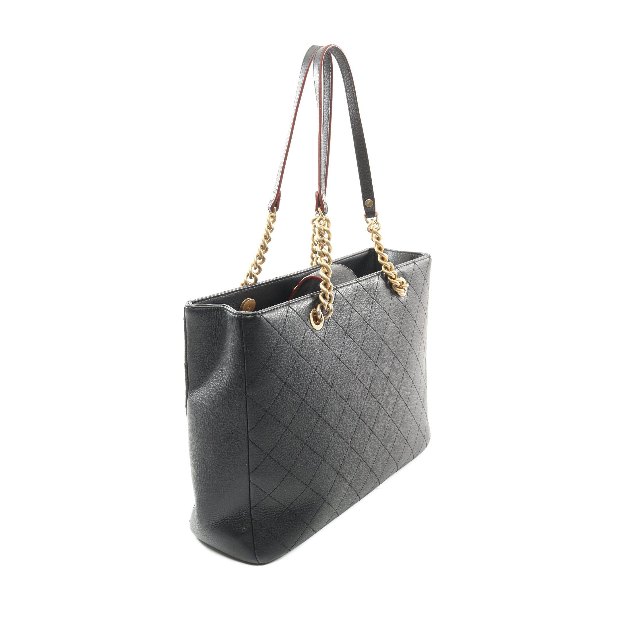 Chanel Chanel Matelasse Chain Shoulder Bag Tote Leather Black Gold Hardware Size ONE SIZE - 2 Thumbnail