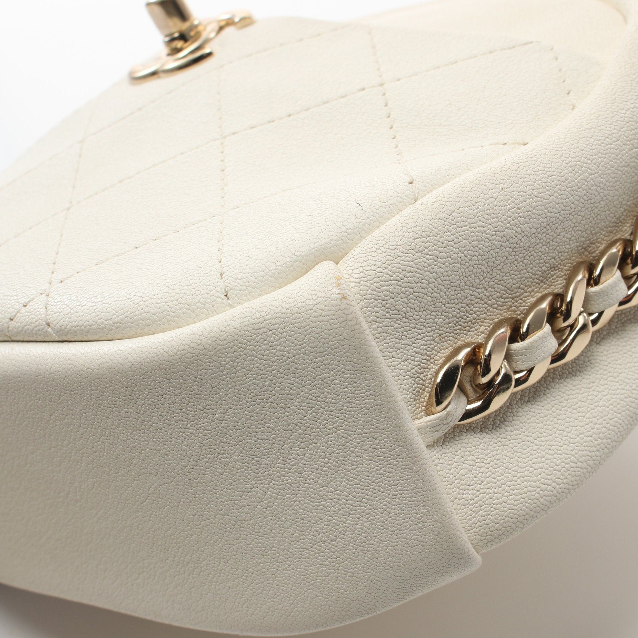 Chanel Chain Shoulder Bag Leather Off White Gold Hardware