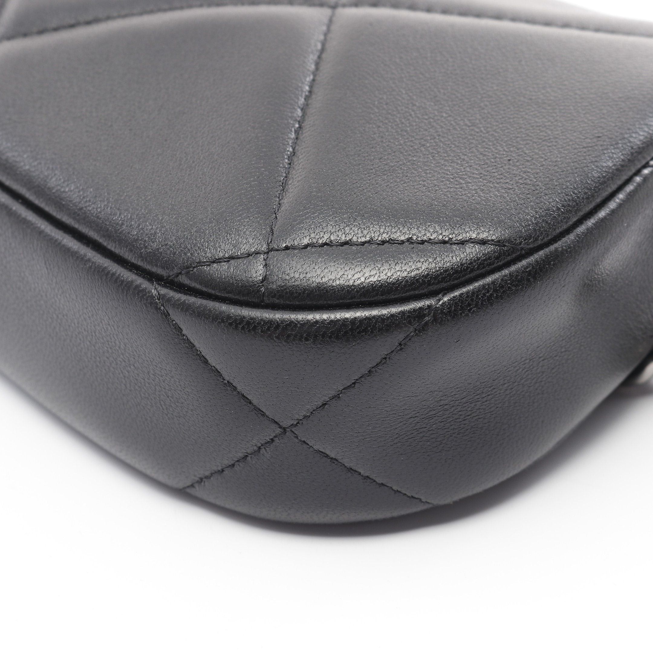 Chanel Chanel Chanel 19 Matelasse Small Hobo Chain Shoulder Bag Leather Black Combination Metal Fittings Size ONE SIZE - 6 Thumbnail