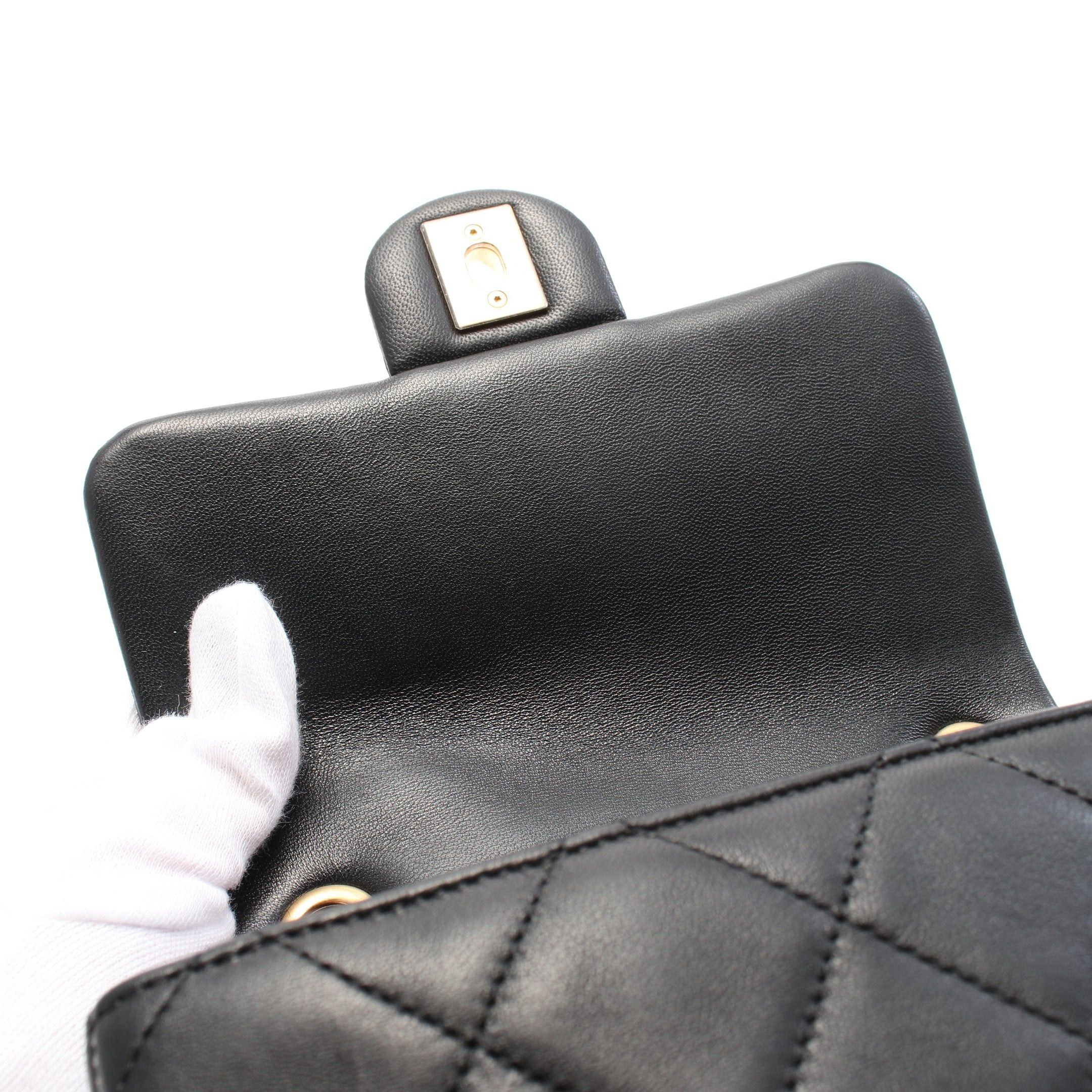 Chanel Chanel Handbag Chain Shoulder Bag Leather Black Gold Hardware Size ONE SIZE - 7 Thumbnail