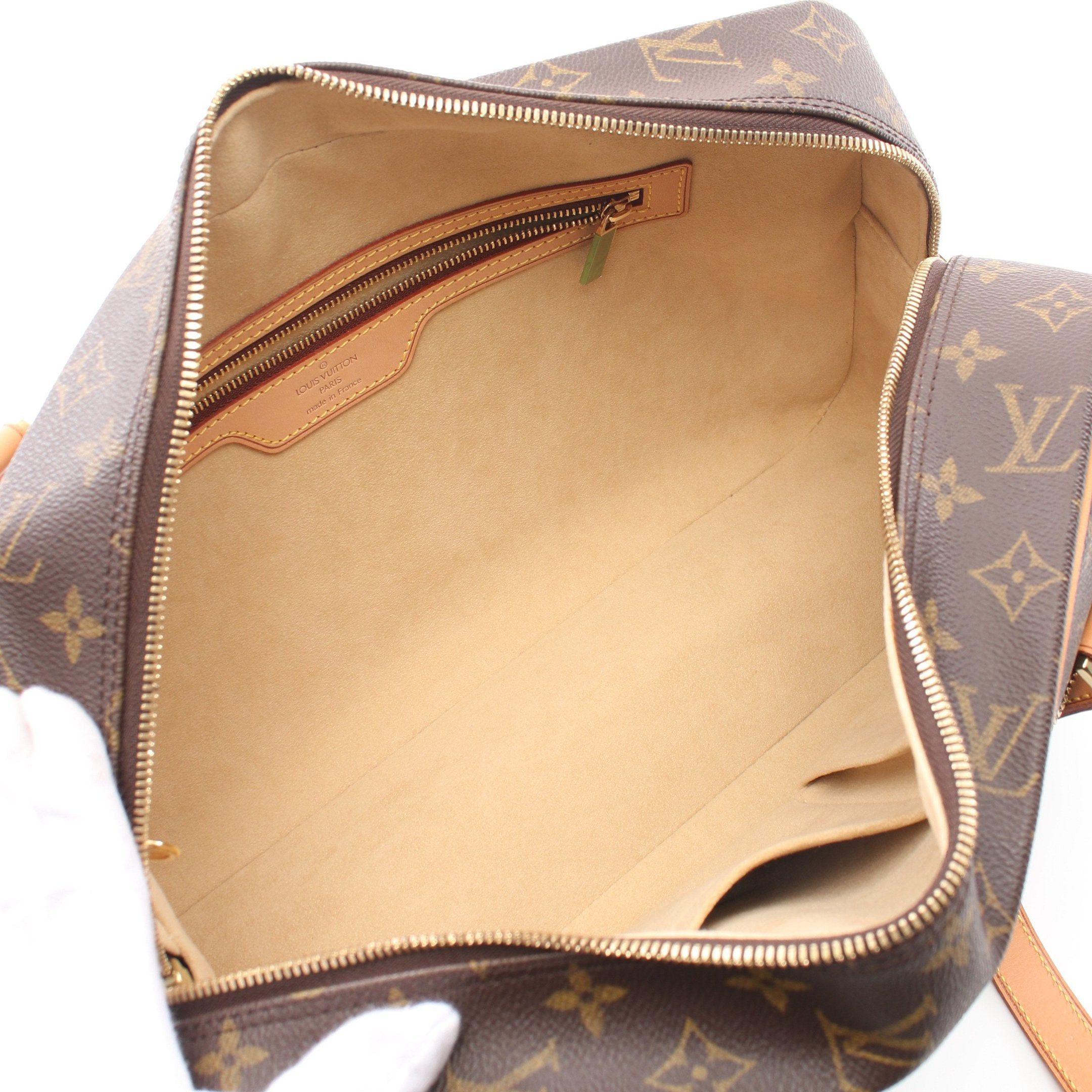 Louis Vuitton Louis Vuitton Cite Gm Monogram Shoulder Bag Leather Brown Size ONE SIZE - 3 Thumbnail