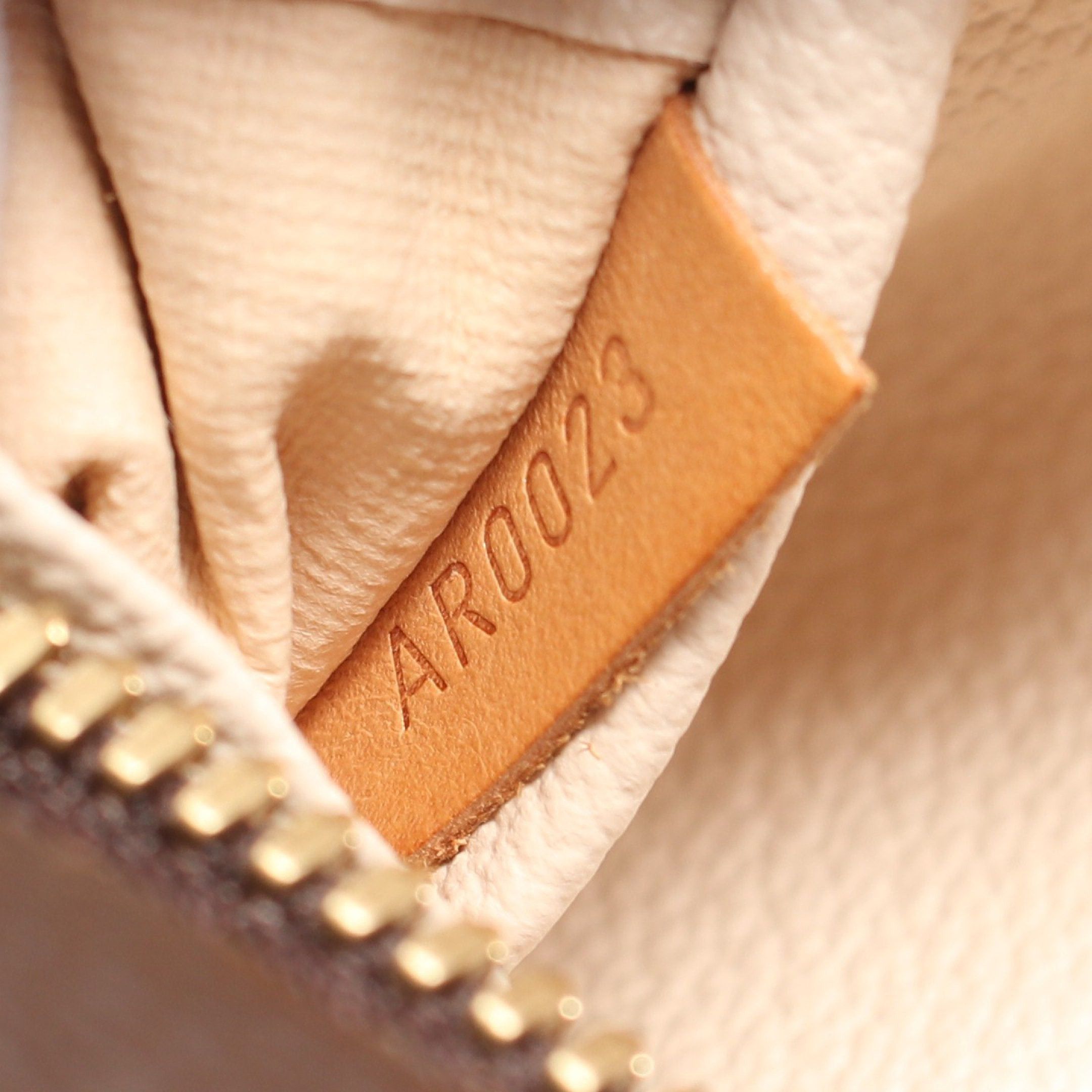Louis Vuitton Louis Vuitton Spontini Monogram Handbag Leather Brown Size ONE SIZE - 5 Thumbnail