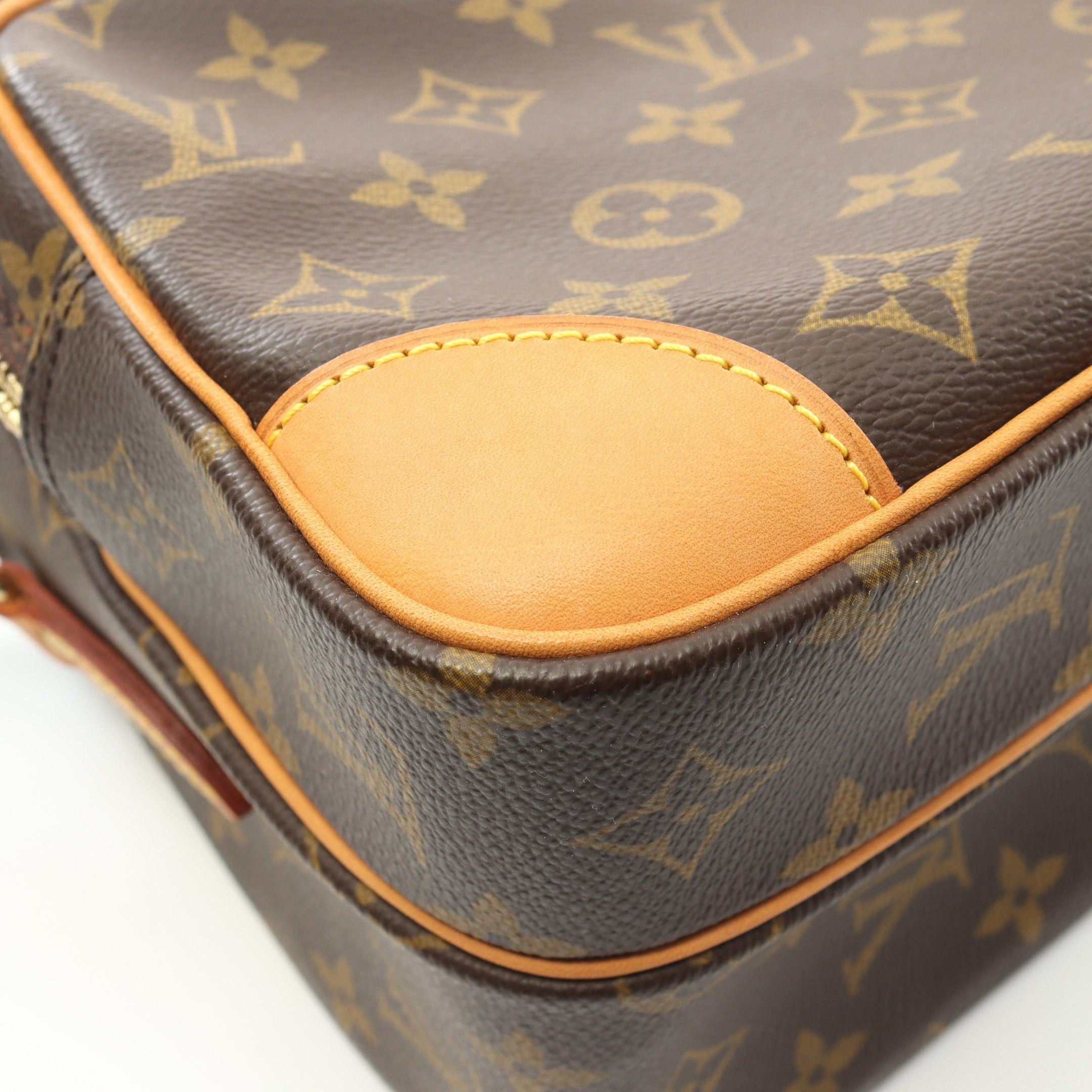 Louis Vuitton Louis Vuitton Nil Monogram Shoulder Bag Leather Brown Size ONE SIZE - 6 Thumbnail