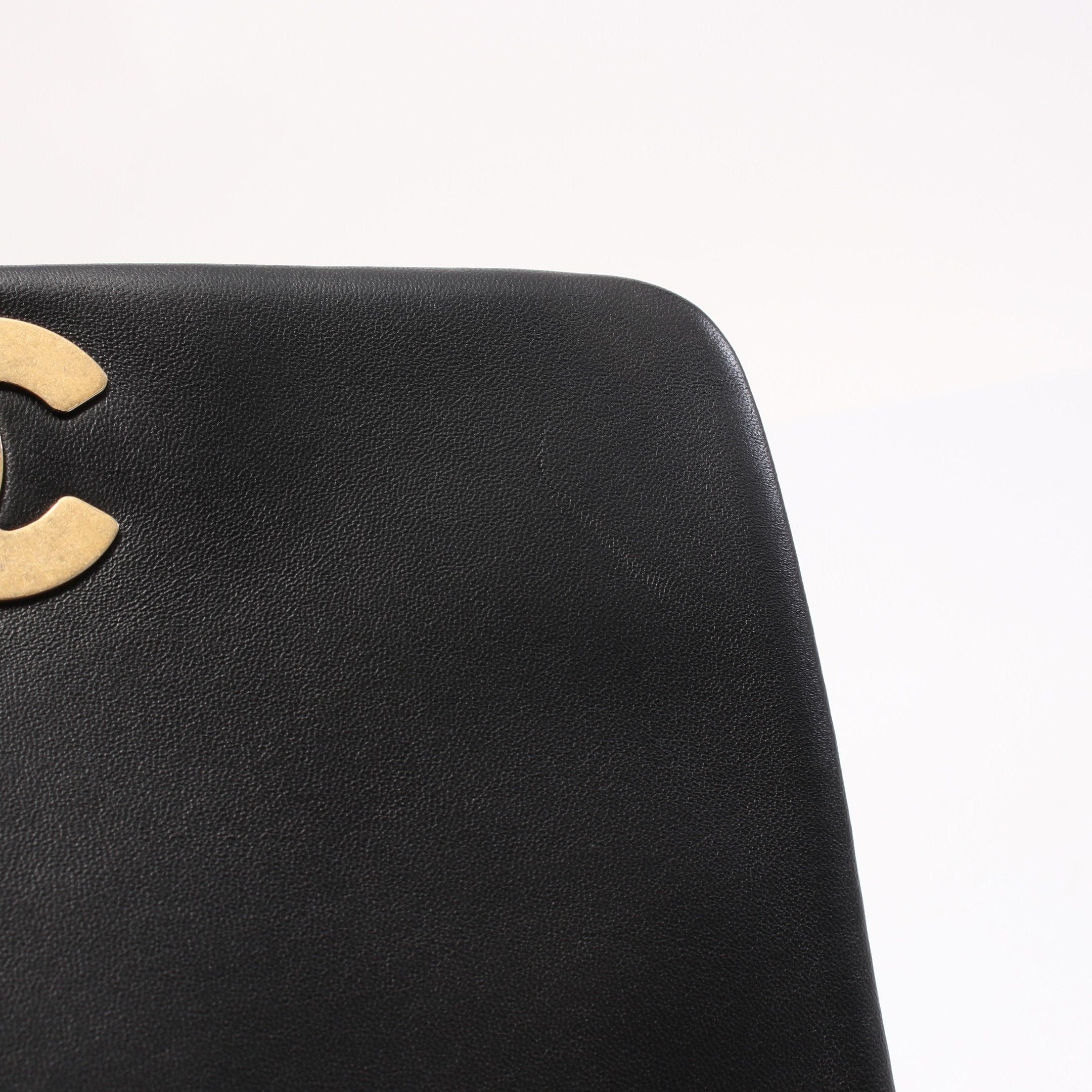 Chanel Chanel Matelasse Chain Shoulder Bag Lambskin Black Gold Hardware Size ONE SIZE - 9 Thumbnail