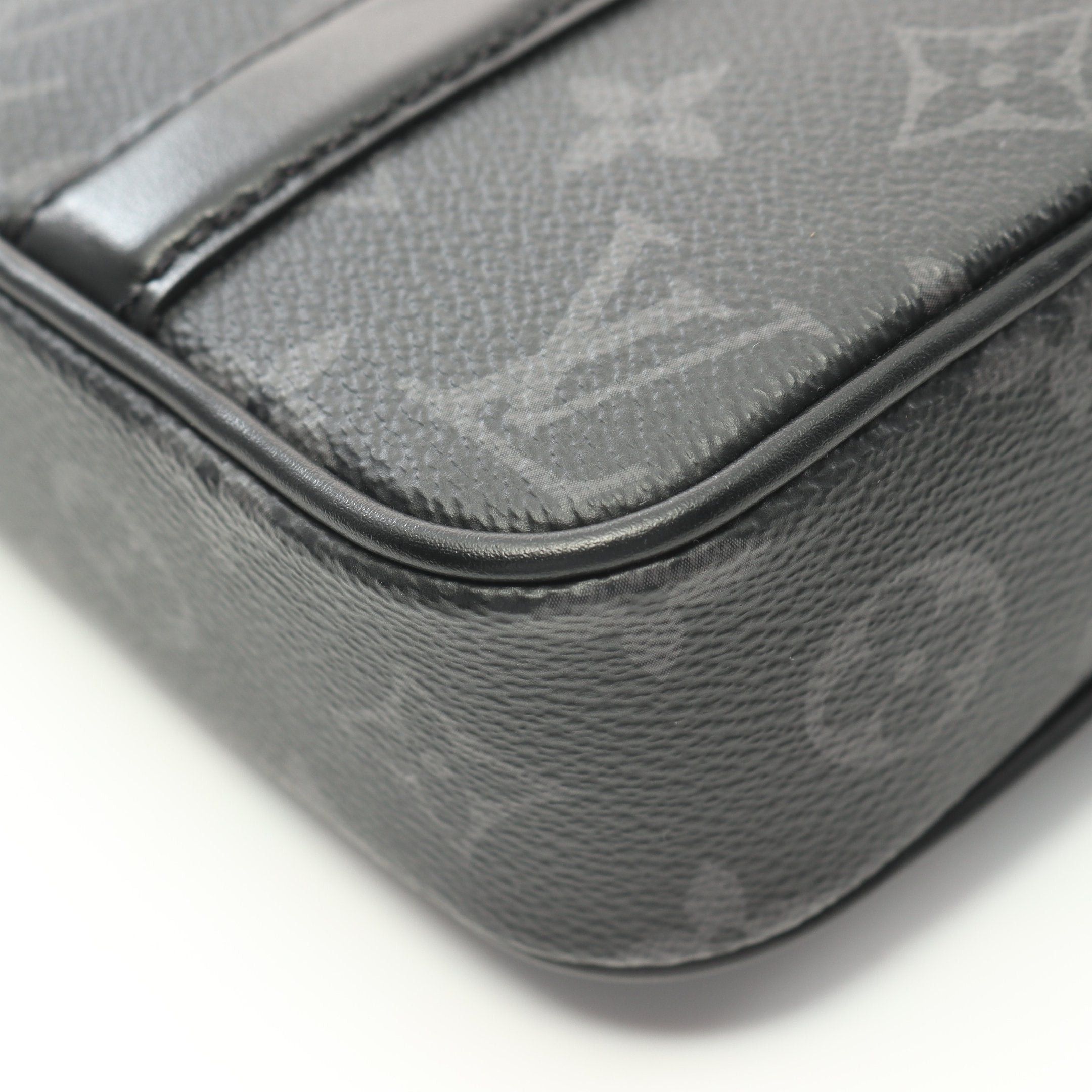 Louis Vuitton Louis Vuitton Nano Pdv Monogram Eclipse Handbag Leather Black Size ONE SIZE - 5 Thumbnail