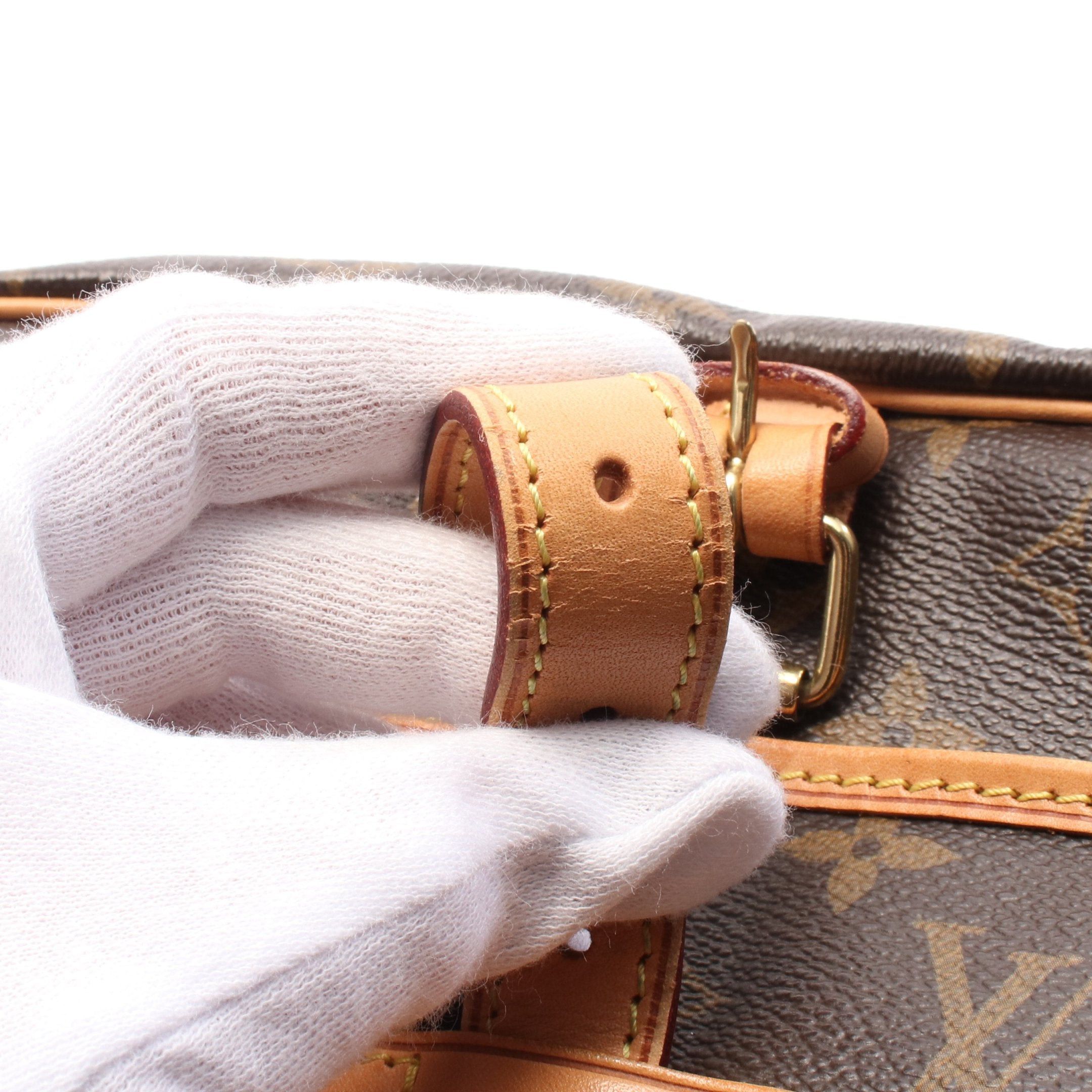 Louis Vuitton Louis Vuitton Saumur 30 Monogram Shoulder Bag Leather Brown Size ONE SIZE - 9 Thumbnail