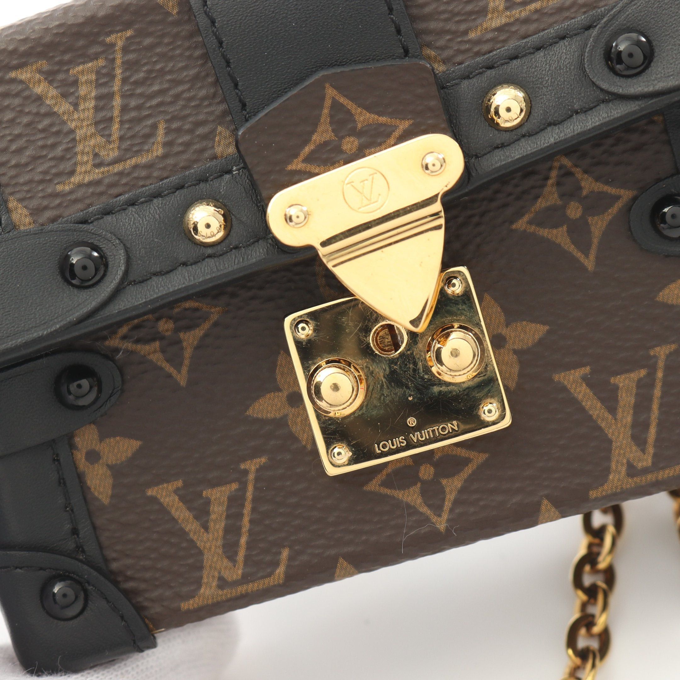Louis Vuitton Louis Vuitton Essential Trunk Monogram Chain Shoulder Bag Leather Brown Size ONE SIZE - 9 Thumbnail