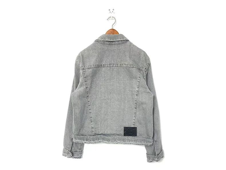 Louis Vuitton Louis Vuitton Gray Denim Jacket with Pockets Size US L / EU 52-54 / 3 - 3 Thumbnail