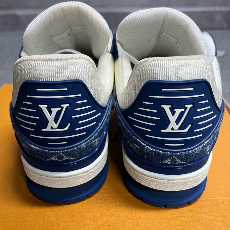 Louis Vuitton Louis Vuitton Blue White Low Top Sneakers Size US 8.5 / EU 41-42 - 3 Thumbnail