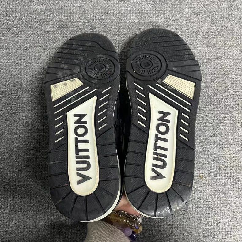 Louis Vuitton Louis Vuitton Black White Fashion Sneakers Size 6.5 Size US 6.5 / EU 39-40 - 5 Thumbnail