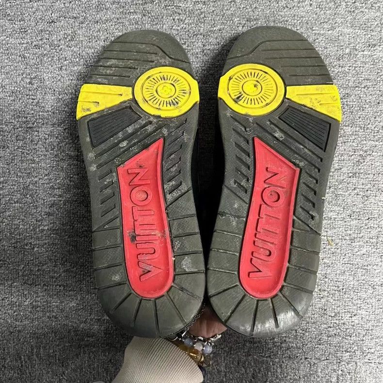 Louis Vuitton Louis Vuitton Black Leather Signature Fashion Sneakers Size US 6.5 / EU 39-40 - 5 Thumbnail