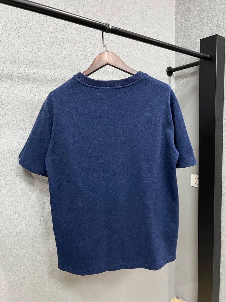 Louis Vuitton Louis Vuitton Blue Pocket Short Sleeve T-shirt Size US XL / EU 56 / 4 - 2 Thumbnail