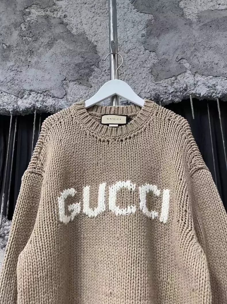 Gucci Gucci Logo Sweater in Khaki Color Size US XL / EU 56 / 4 - 2 Thumbnail
