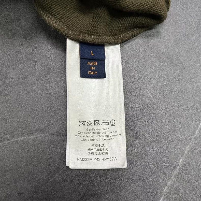 Louis Vuitton Louis Vuitton Military Green Sweatshirt with Logo Size US L / EU 52-54 / 3 - 7 Thumbnail