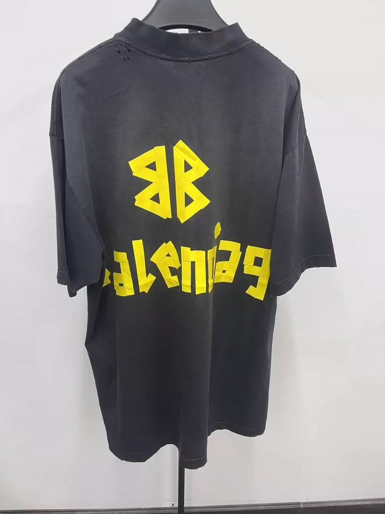 Balenciaga Balenciaga Old School Short Sleeve T-Shirt Size US XS / EU 42 / 0 - 2 Thumbnail