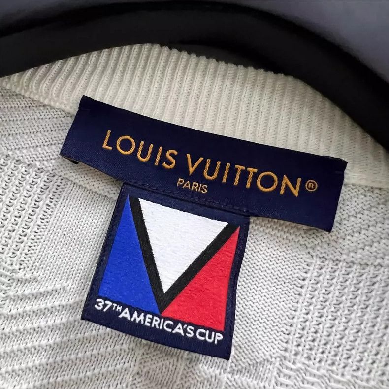 Louis Vuitton Louis Vuitton White Short Sleeve Graphic Tee Size US M / EU 48-50 / 2 - 6 Thumbnail