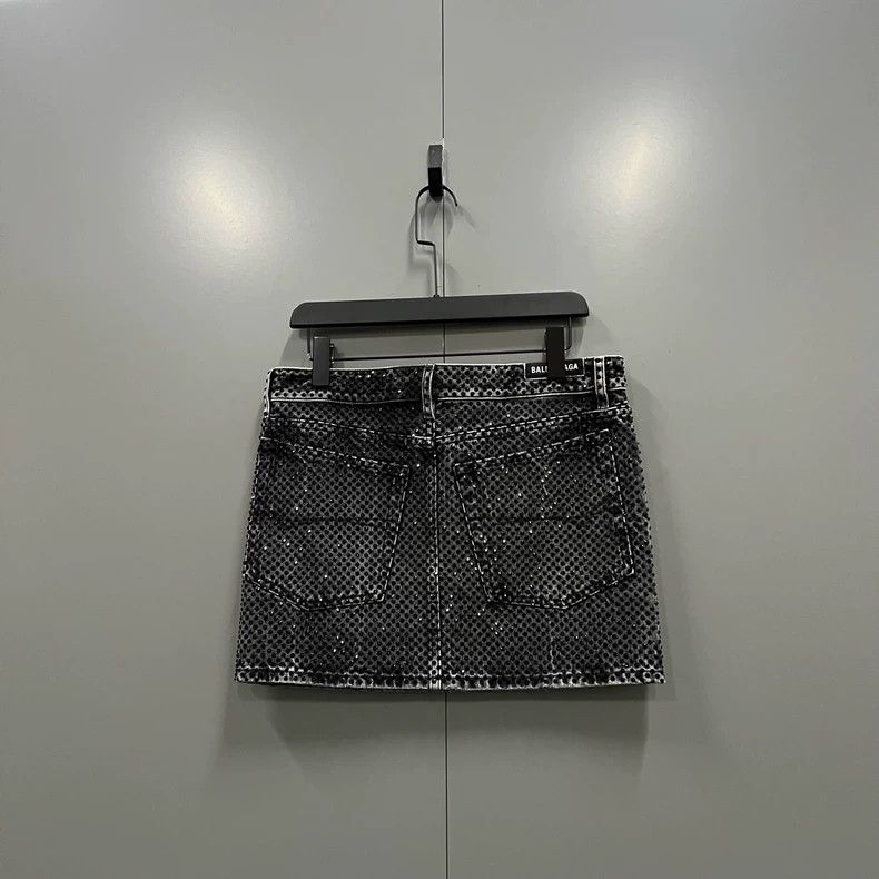 Balenciaga Balenciaga Black Crystal Embellished Skirt Size 38 Size US 38 / EU 54 - 3 Thumbnail