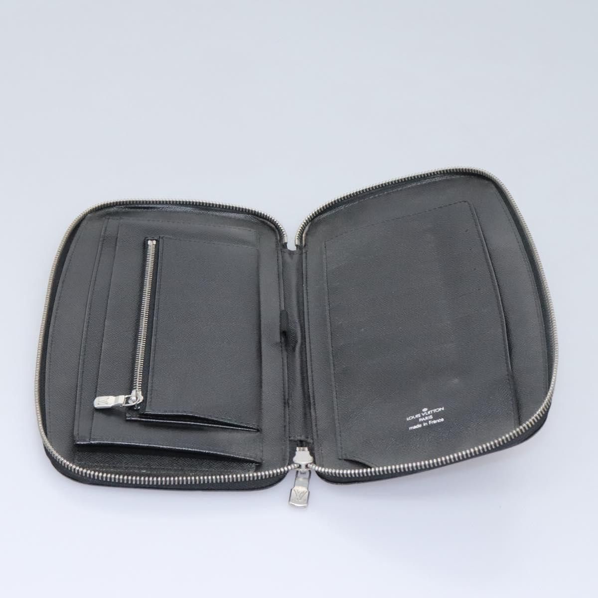 Louis Vuitton Taiga Black Leather Wallet (Pre-Owned) Size ONE SIZE - 14 Thumbnail