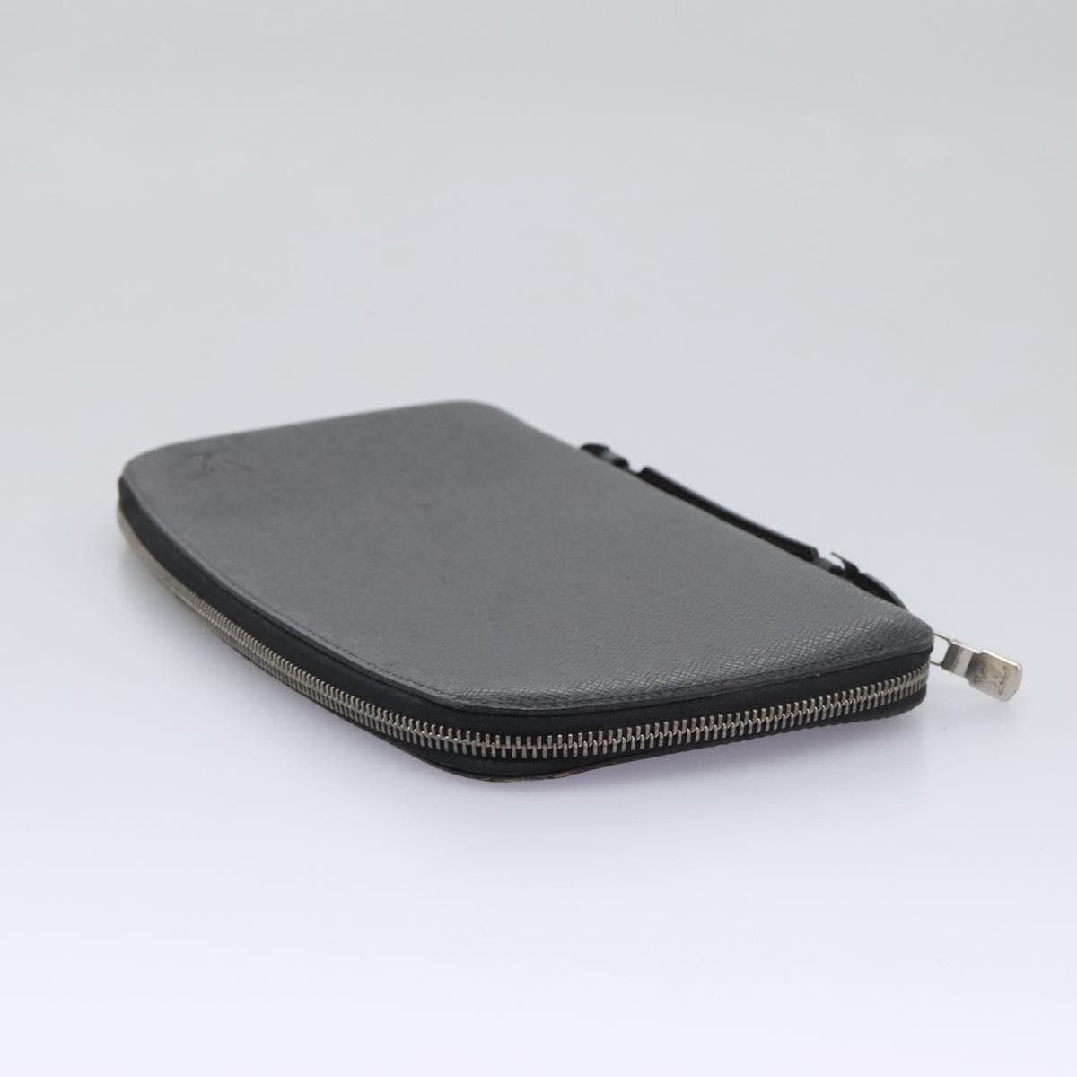 Louis Vuitton Taiga Black Leather Wallet (Pre-Owned) Size ONE SIZE - 5 Thumbnail