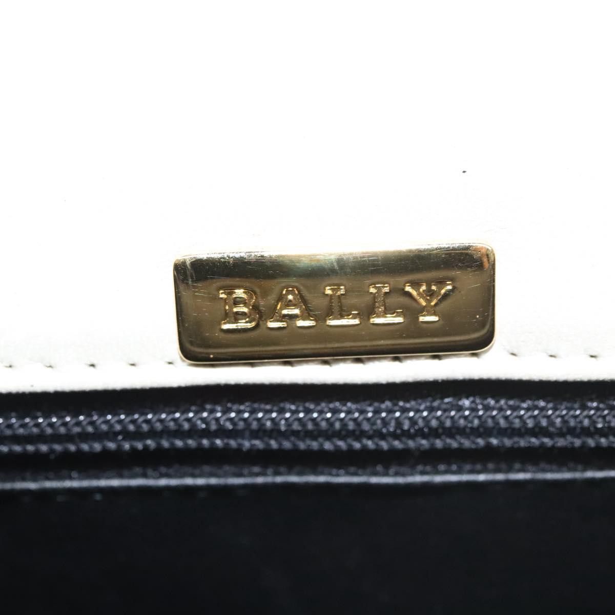 Bally White Leather Handbag (Pre-Owned) Size ONE SIZE - 15 Thumbnail