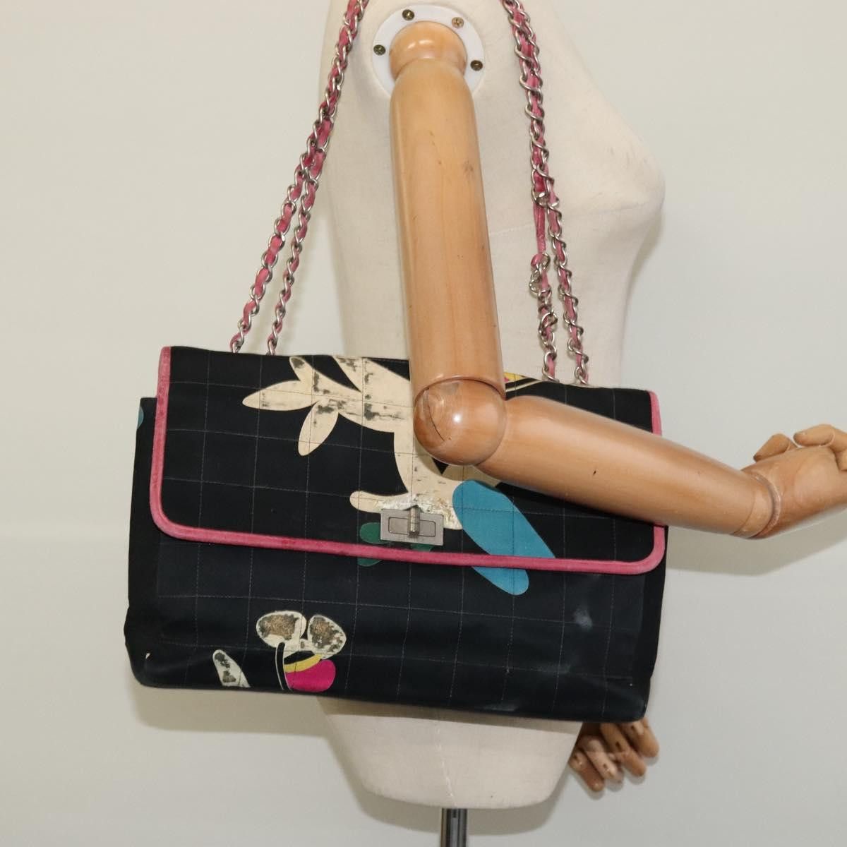 Chanel 2,55 Black Canvas Shoulder Bag (Pre-Owned) Size ONE SIZE - 12 Thumbnail