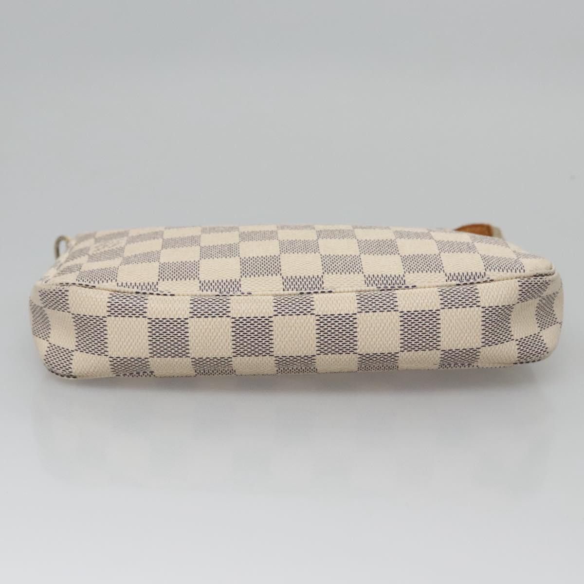 Louis Vuitton Pochette Accessoire White Canvas Clutch Bag (Pre-Owned) Size ONE SIZE - 5 Thumbnail