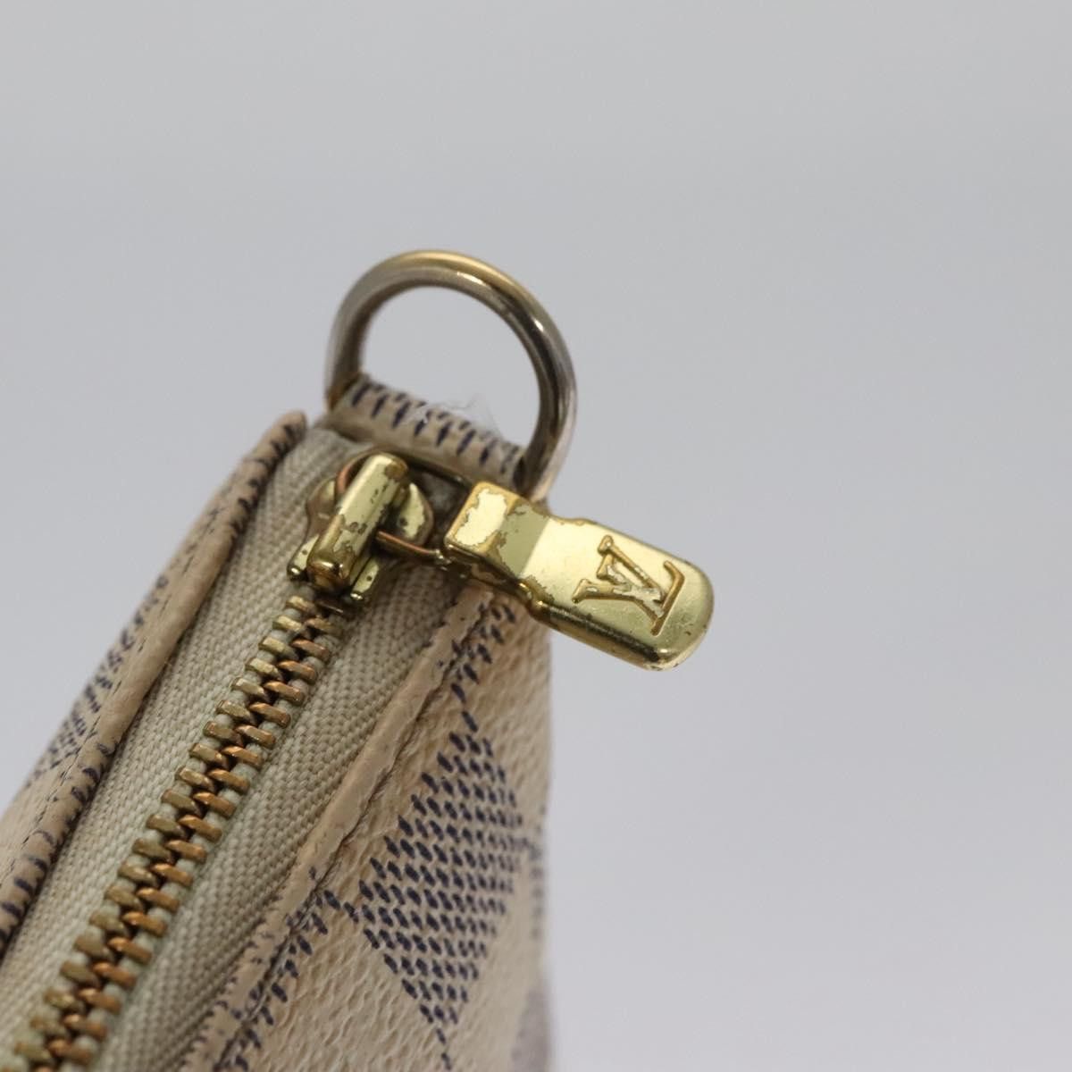 Louis Vuitton Pochette Accessoire White Canvas Clutch Bag (Pre-Owned) Size ONE SIZE - 11 Thumbnail