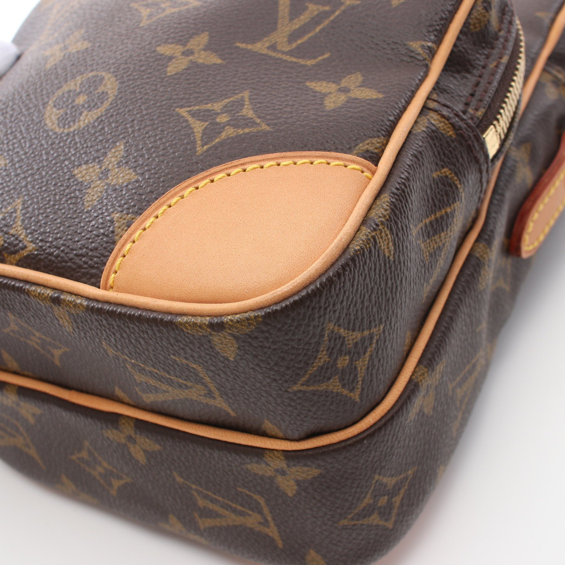Louis Vuitton Louis Vuitton Amazon Monogram Shoulder Bag Leather Brown Size ONE SIZE - 8 Thumbnail