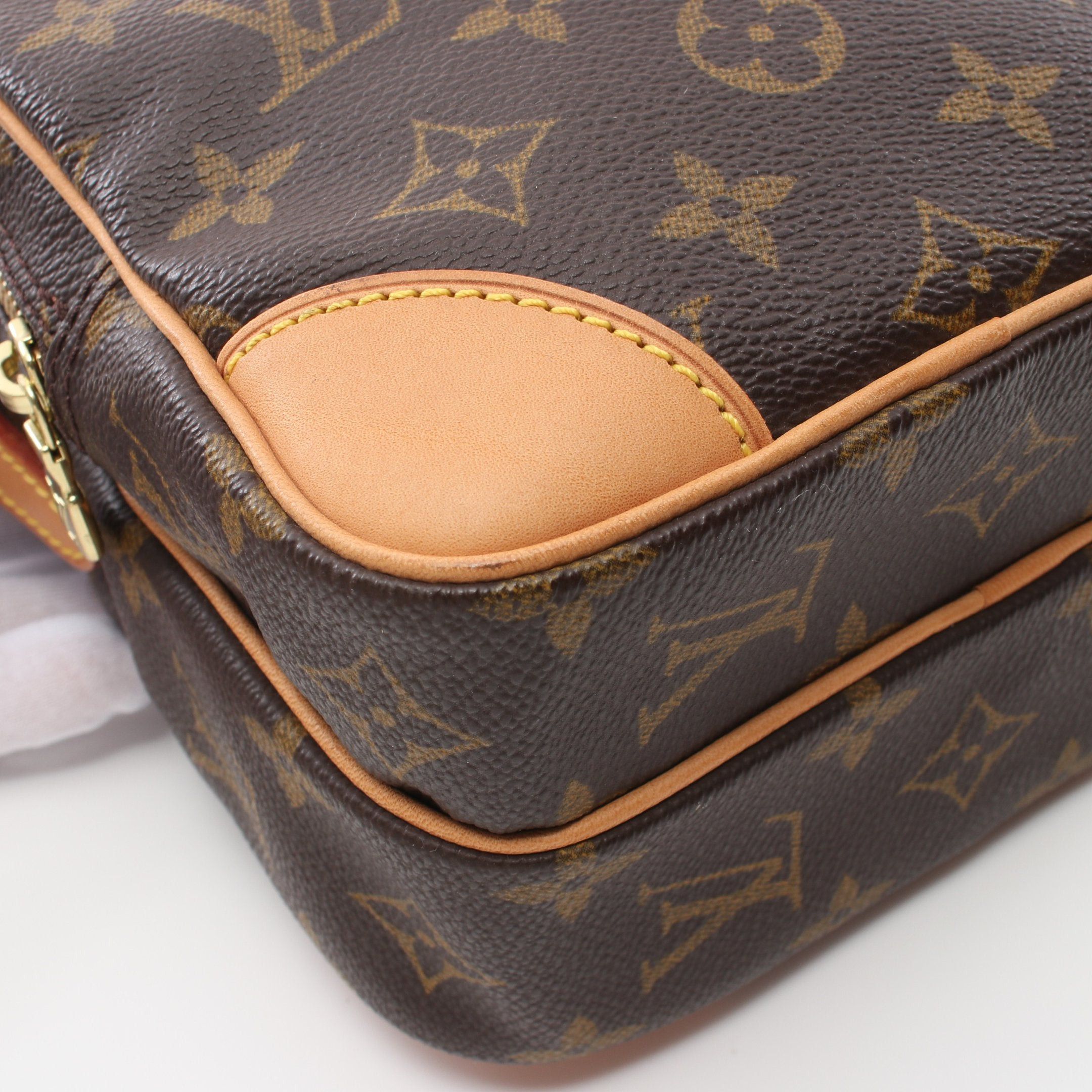 Louis Vuitton Louis Vuitton Amazon Monogram Shoulder Bag Leather Brown Size ONE SIZE - 7 Thumbnail