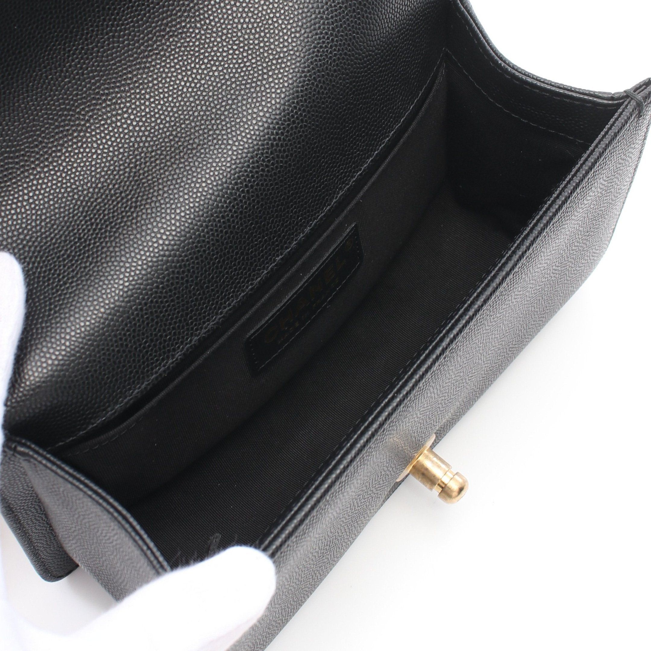 Chanel Chanel Boy Chanel Small Chain Shoulder Bag Caviar Skin Black Gold Hardware Size ONE SIZE - 3 Thumbnail