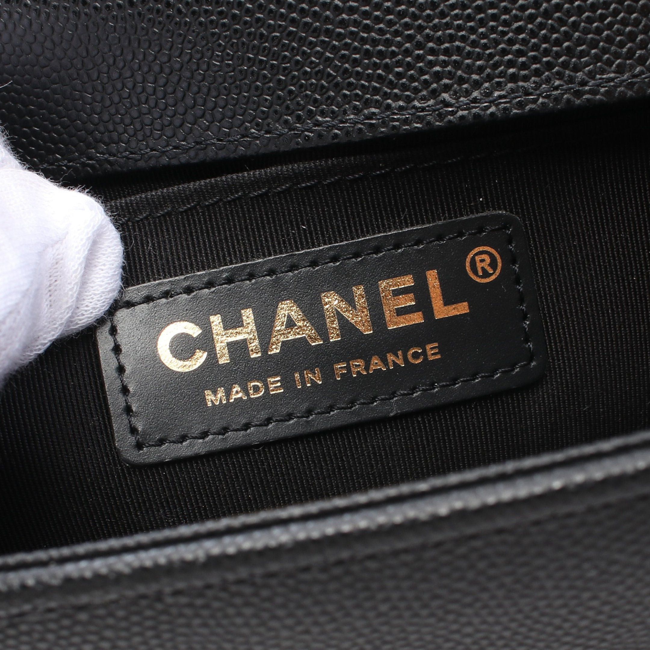 Chanel Chanel Boy Chanel Small Chain Shoulder Bag Caviar Skin Black Gold Hardware Size ONE SIZE - 4 Thumbnail
